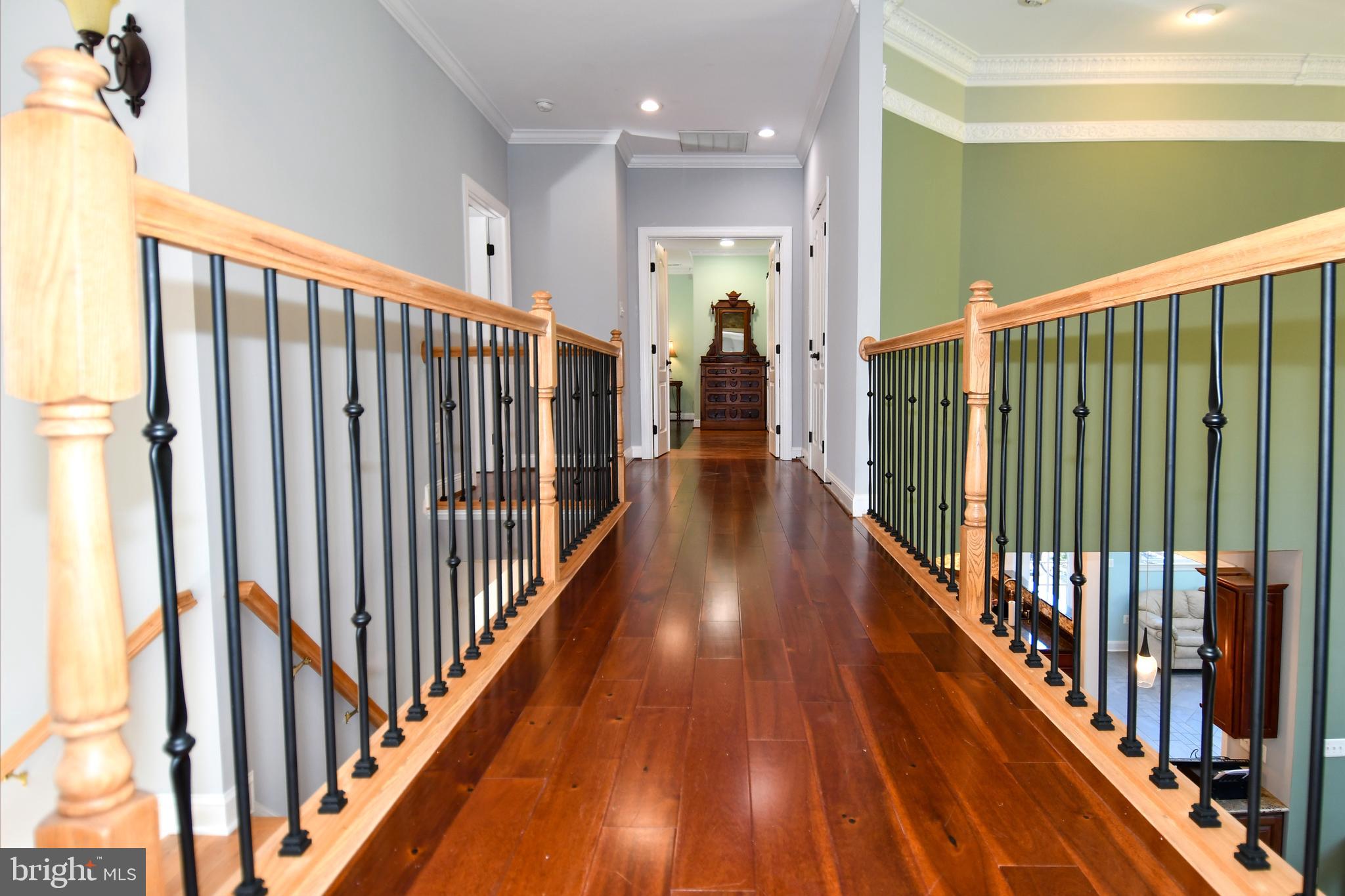 EAGLE POINTE - Residential