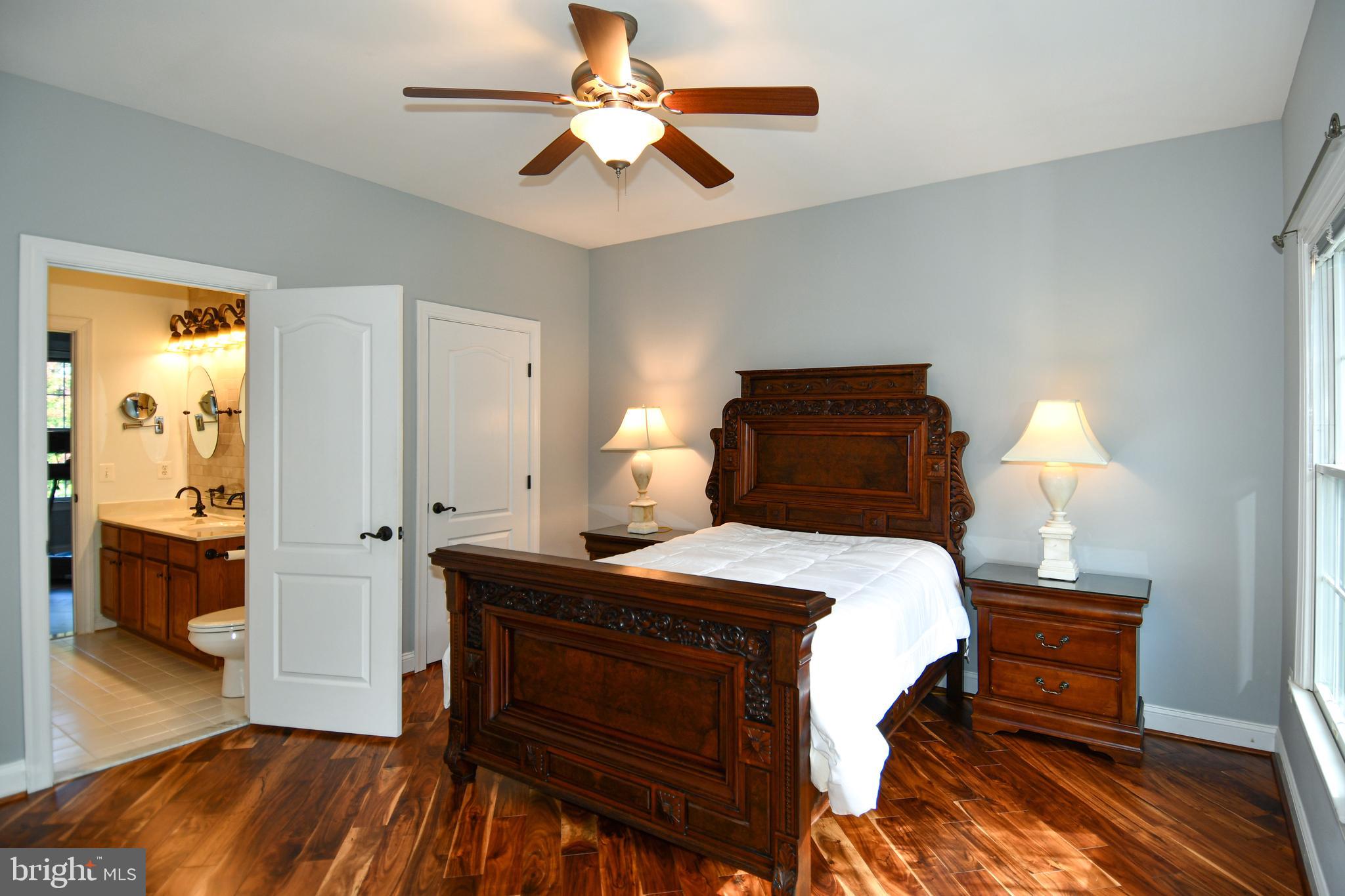 EAGLE POINTE - Residential