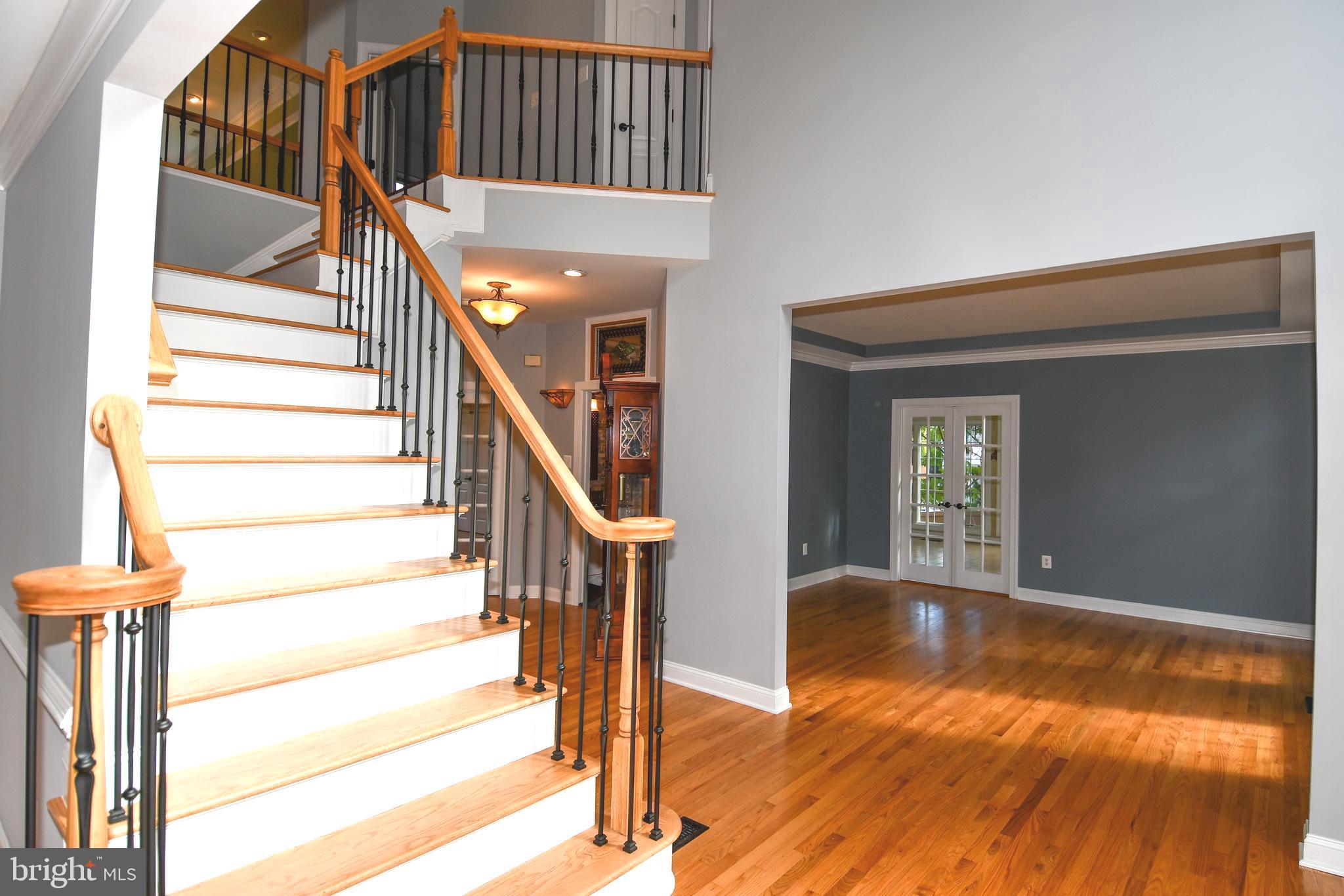 EAGLE POINTE - Residential