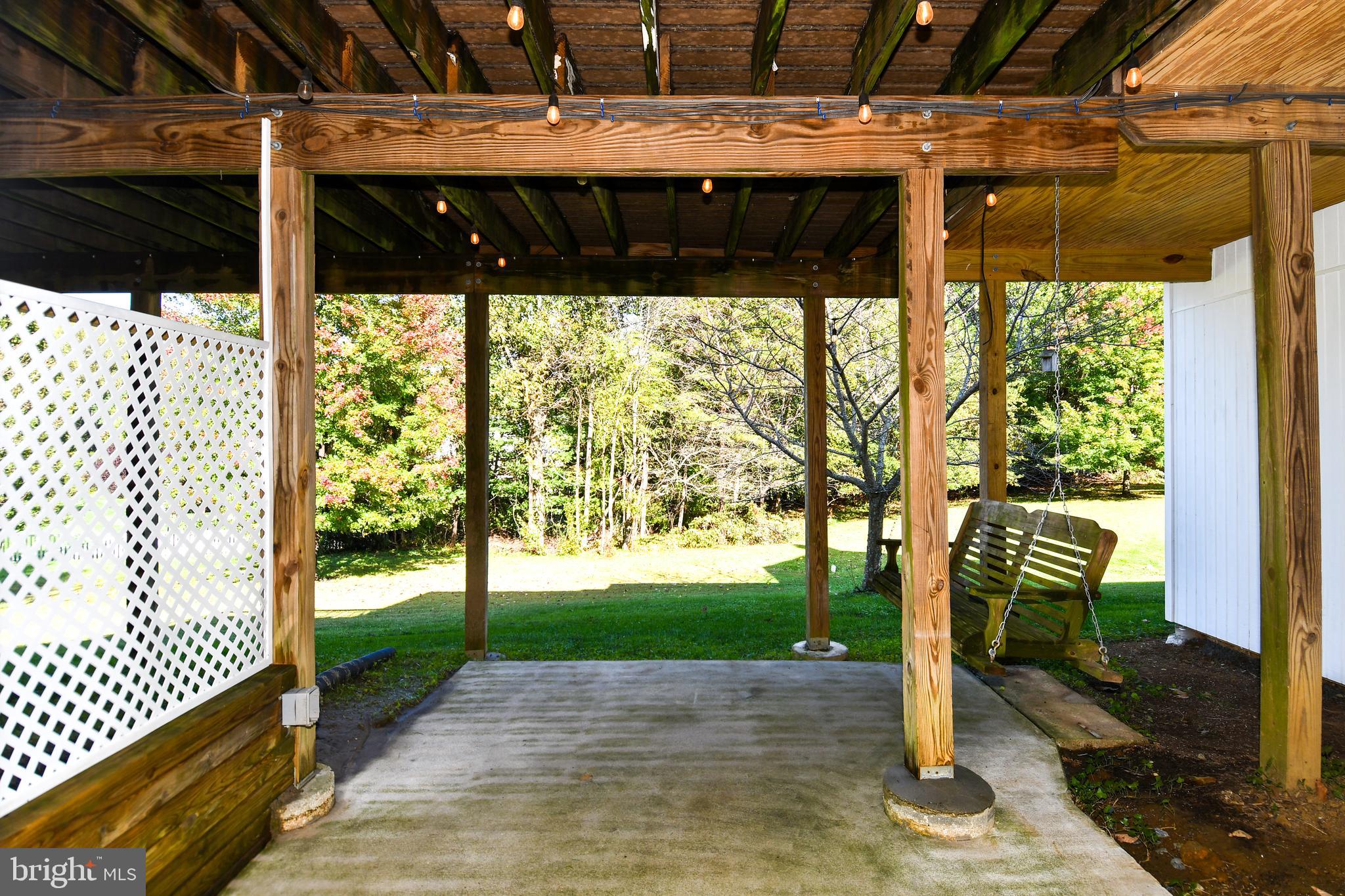 EAGLE POINTE - Residential