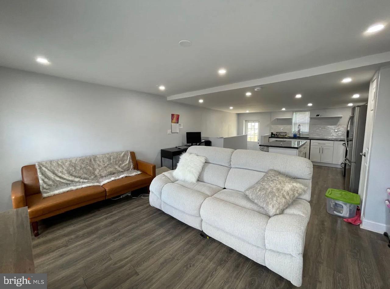 SHARSWOOD - Residential Income