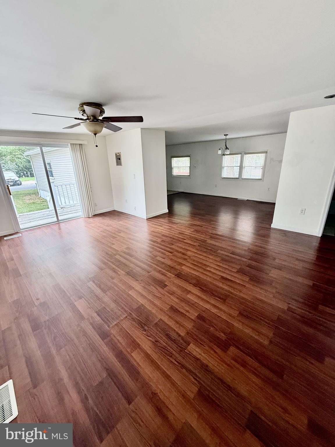 CAMELOT MHP - Residential