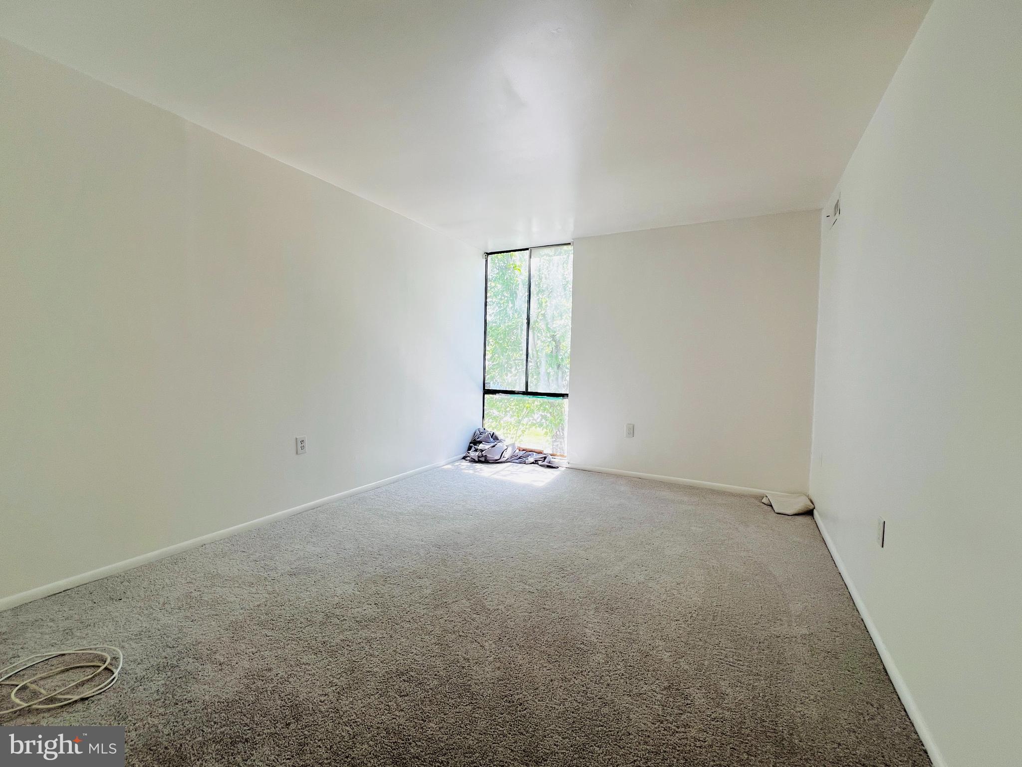 CHELSEA WOODS COURTS - Residential