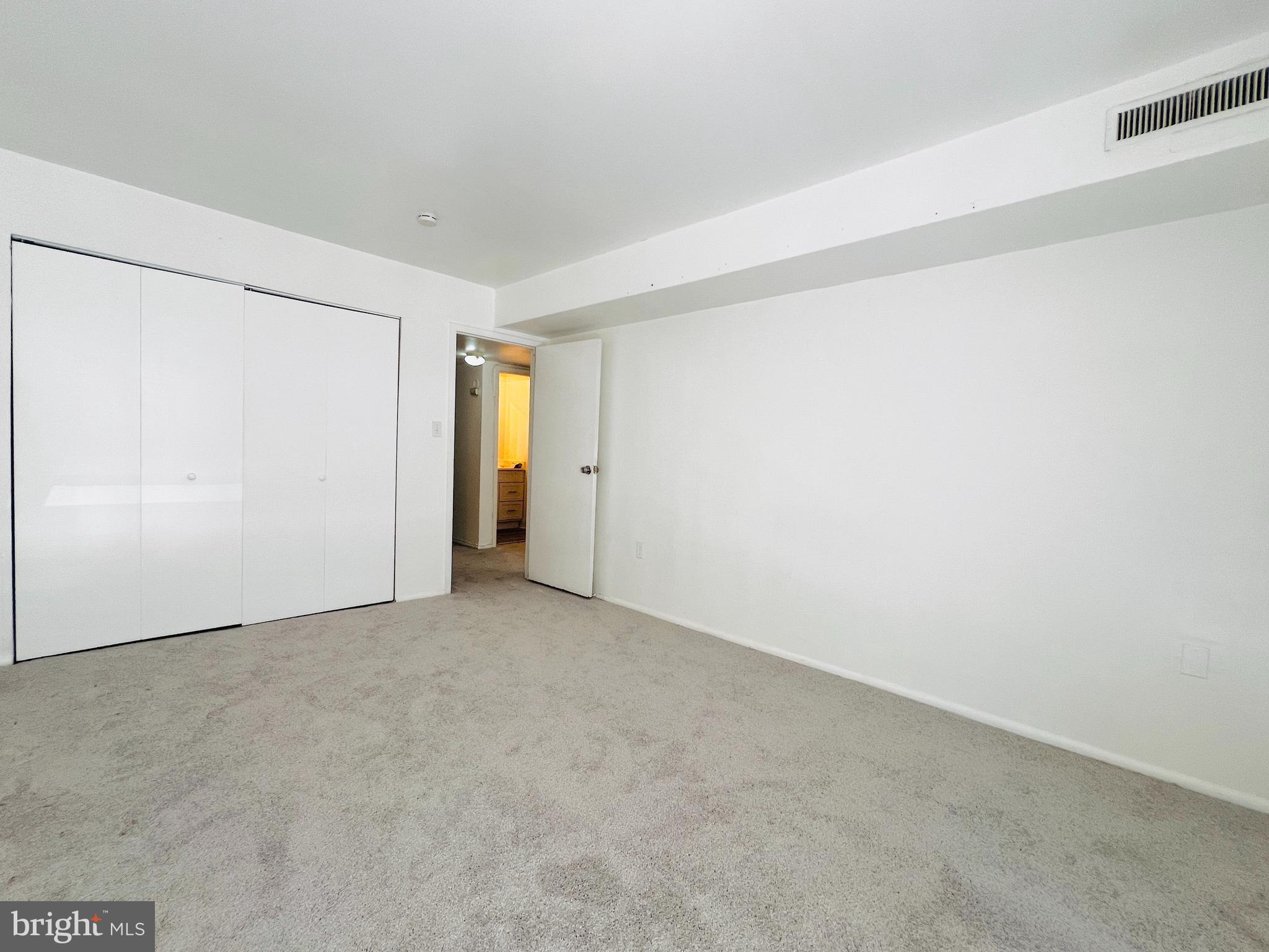 CHELSEA WOODS COURTS - Residential