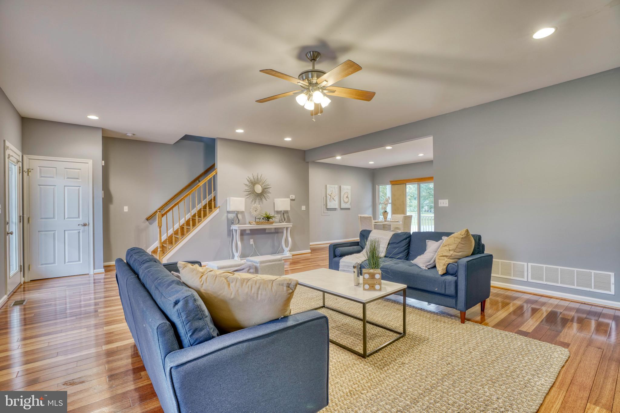 NORTH POINT TERRACE - Residential