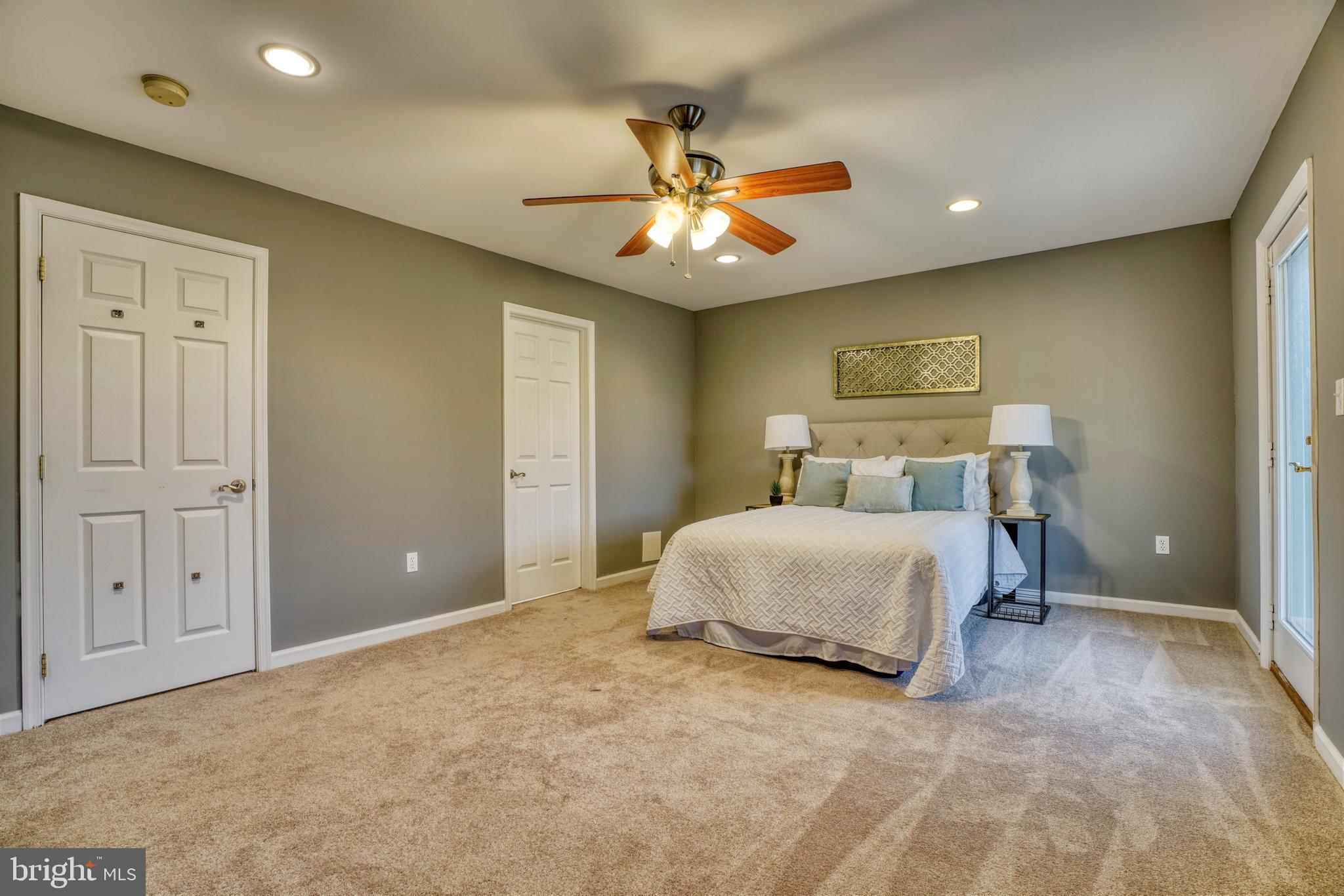 NORTH POINT TERRACE - Residential