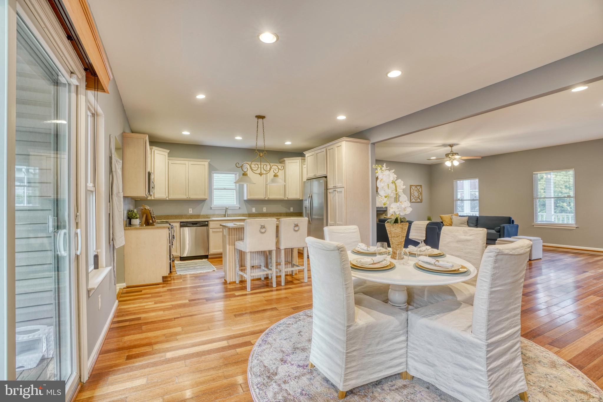 NORTH POINT TERRACE - Residential