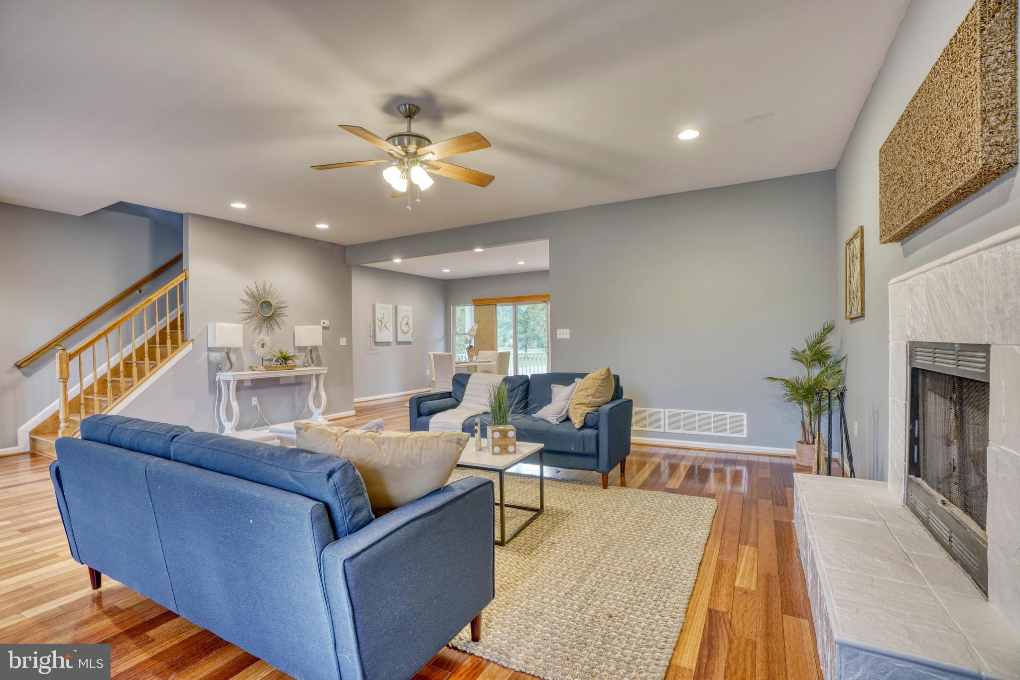 NORTH POINT TERRACE - Residential