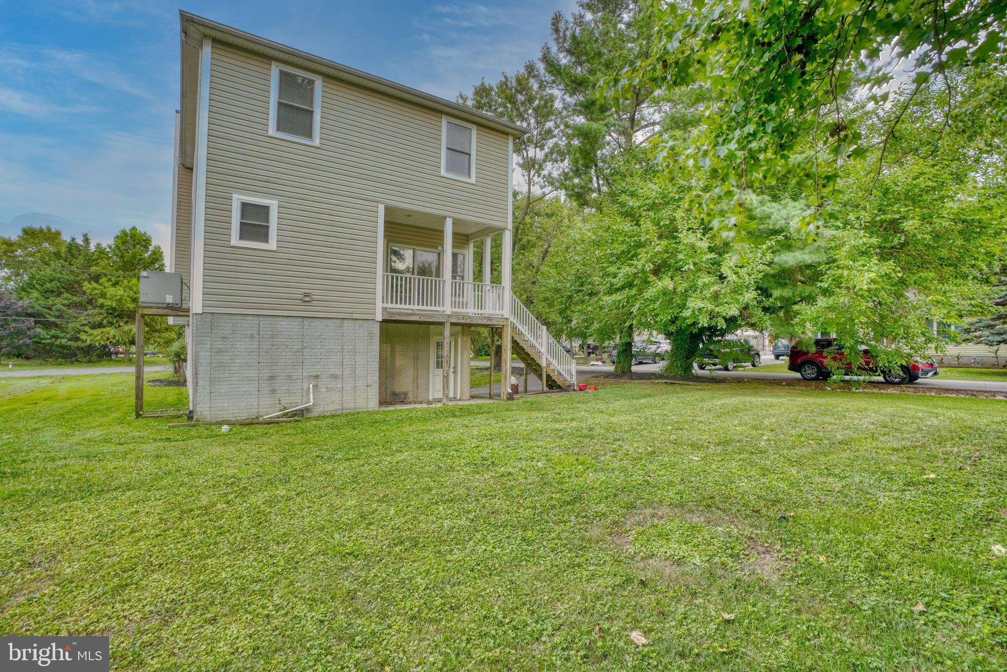 NORTH POINT TERRACE - Residential