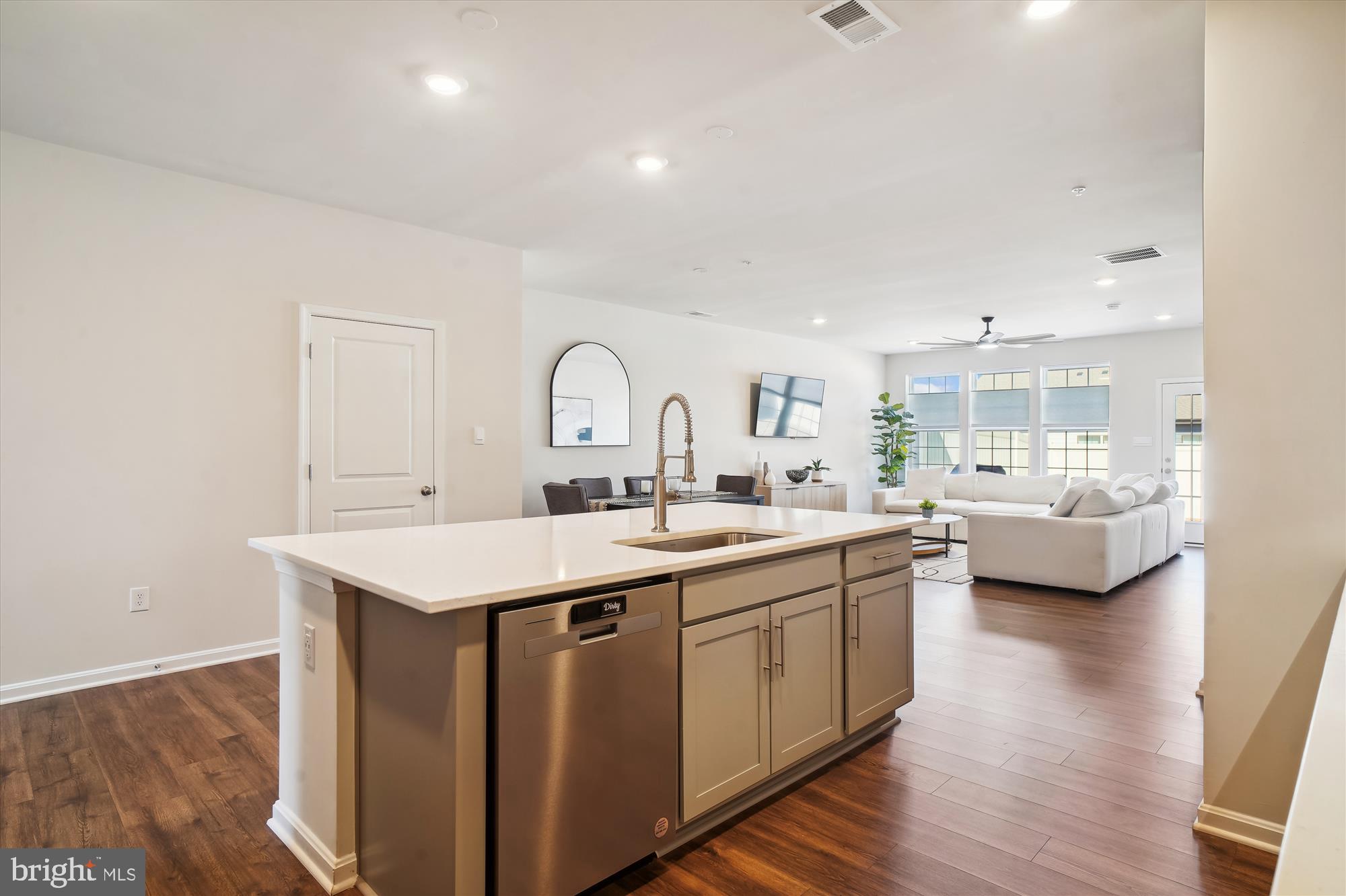 RENN QUARTER - Residential