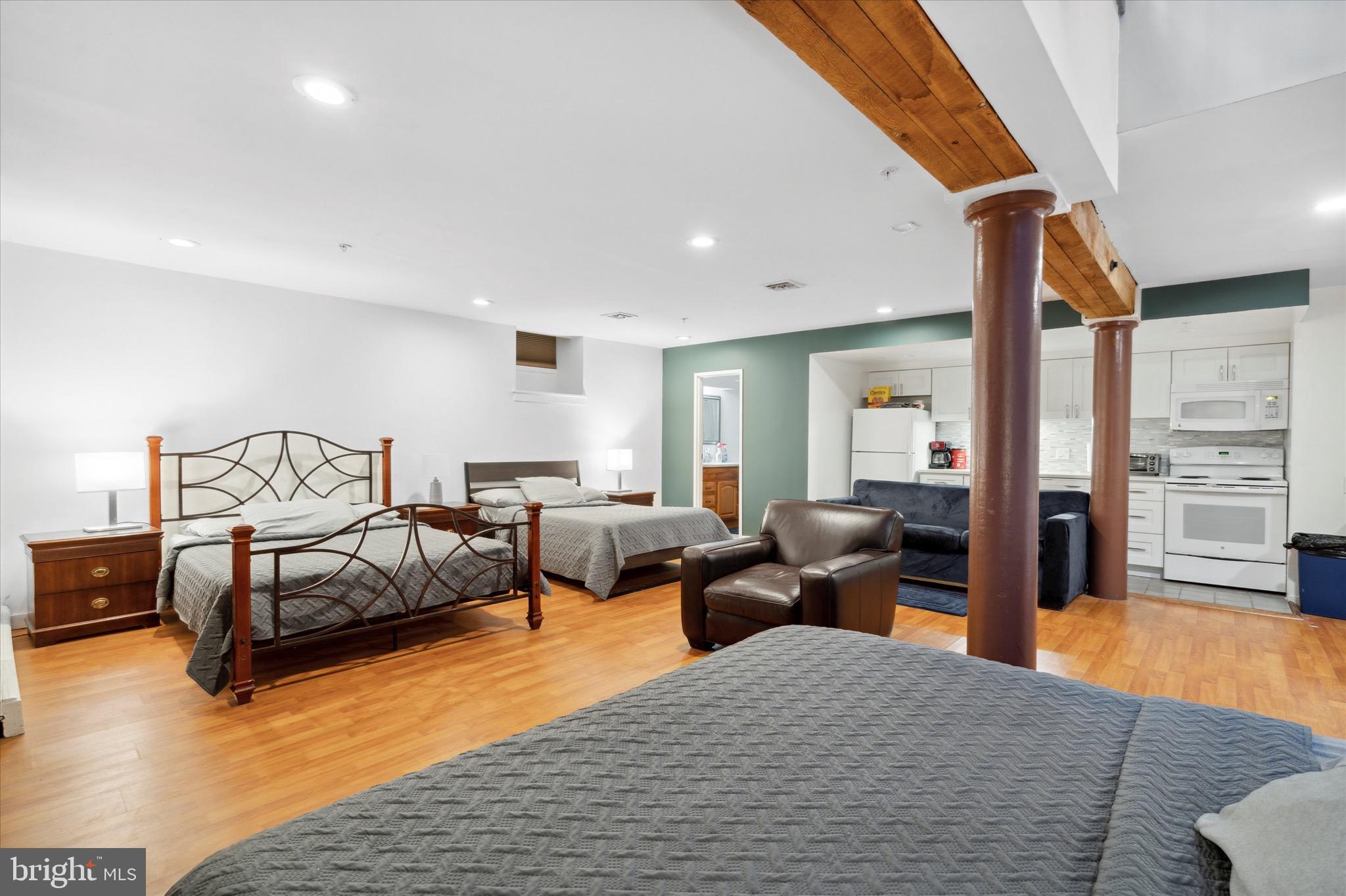 OLD CITY - Residential