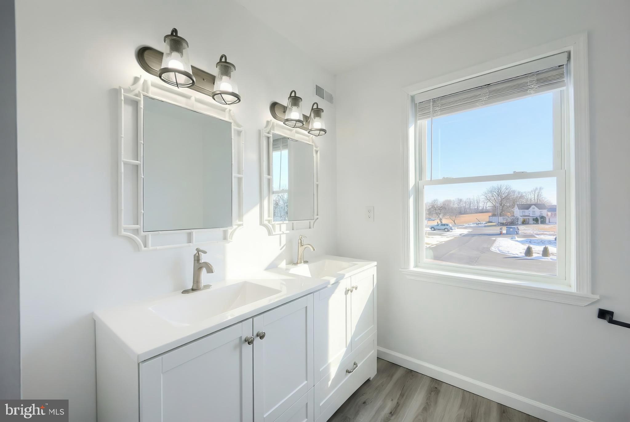 NORTH CODORUS TWP - Residential