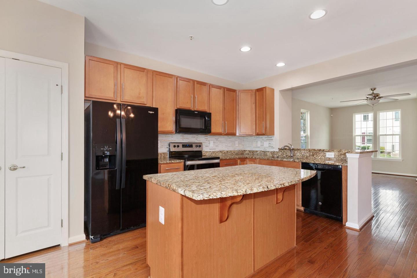 ESPLANADE AT RED RUN - Residential Lease