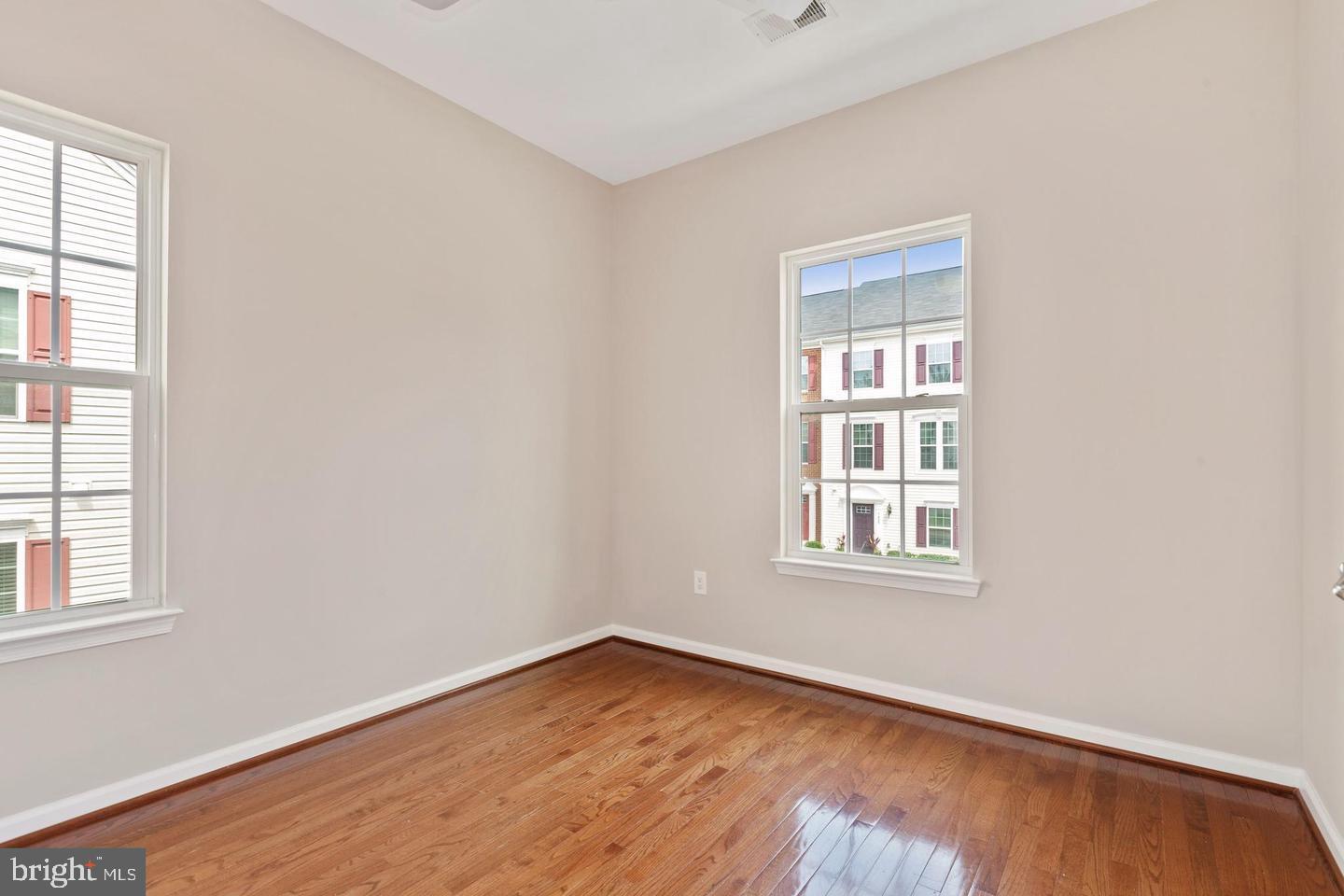 ESPLANADE AT RED RUN - Residential Lease