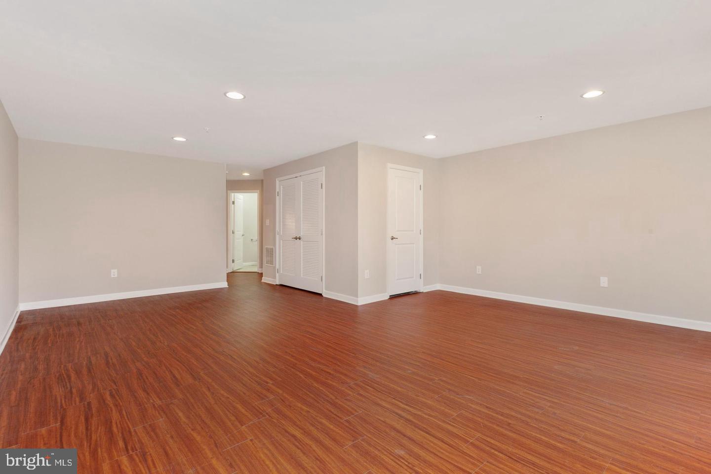 ESPLANADE AT RED RUN - Residential Lease