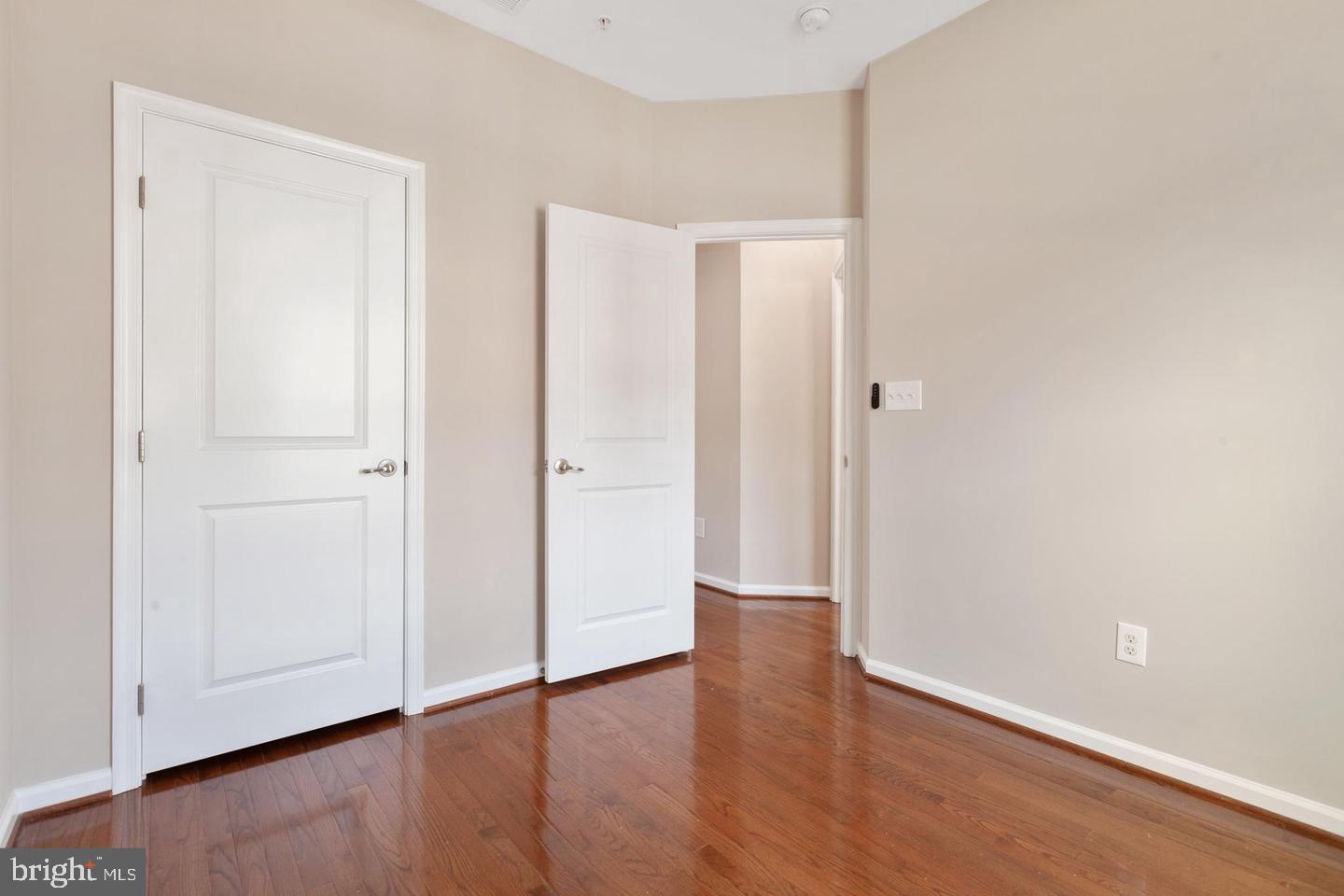 ESPLANADE AT RED RUN - Residential Lease