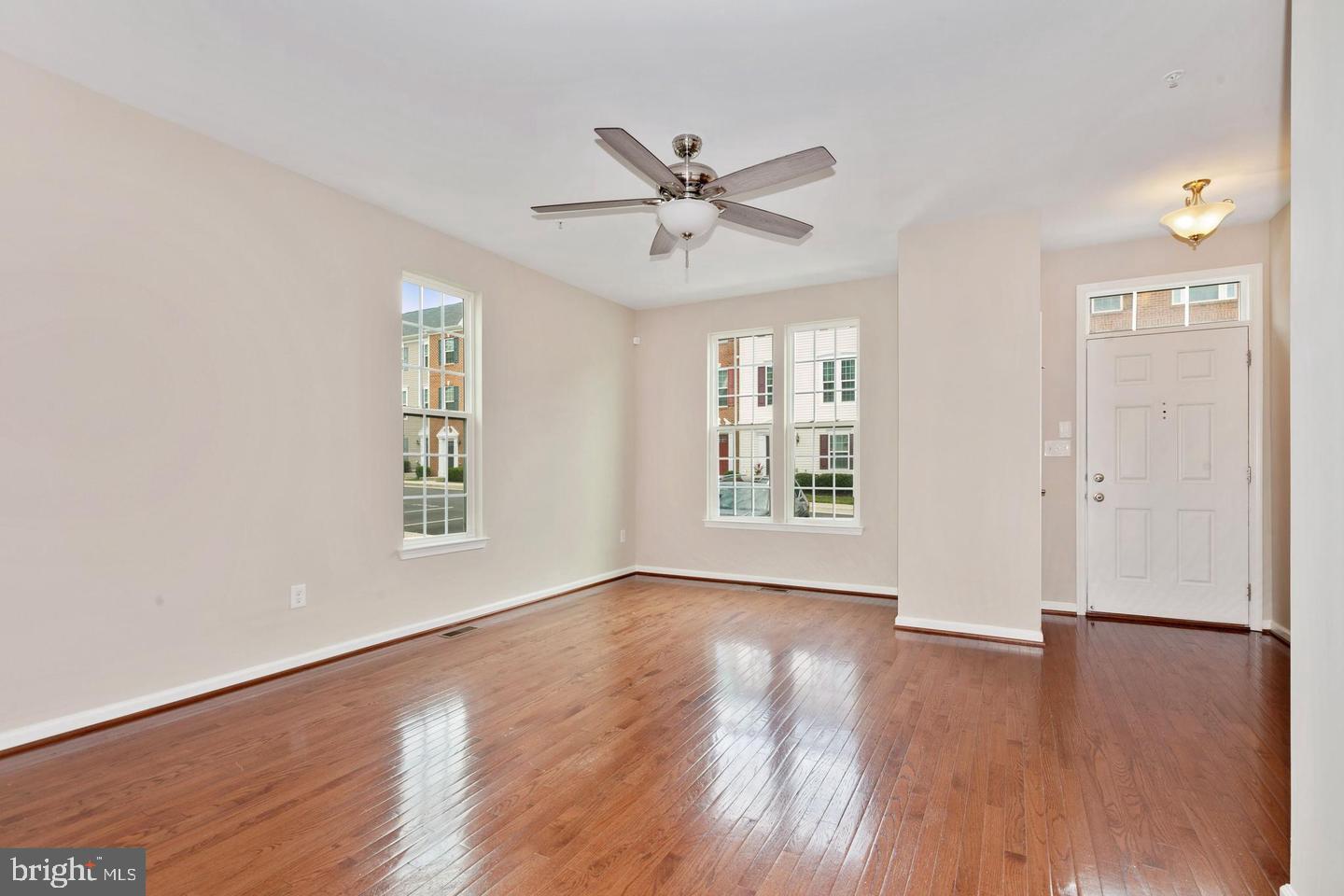 ESPLANADE AT RED RUN - Residential Lease