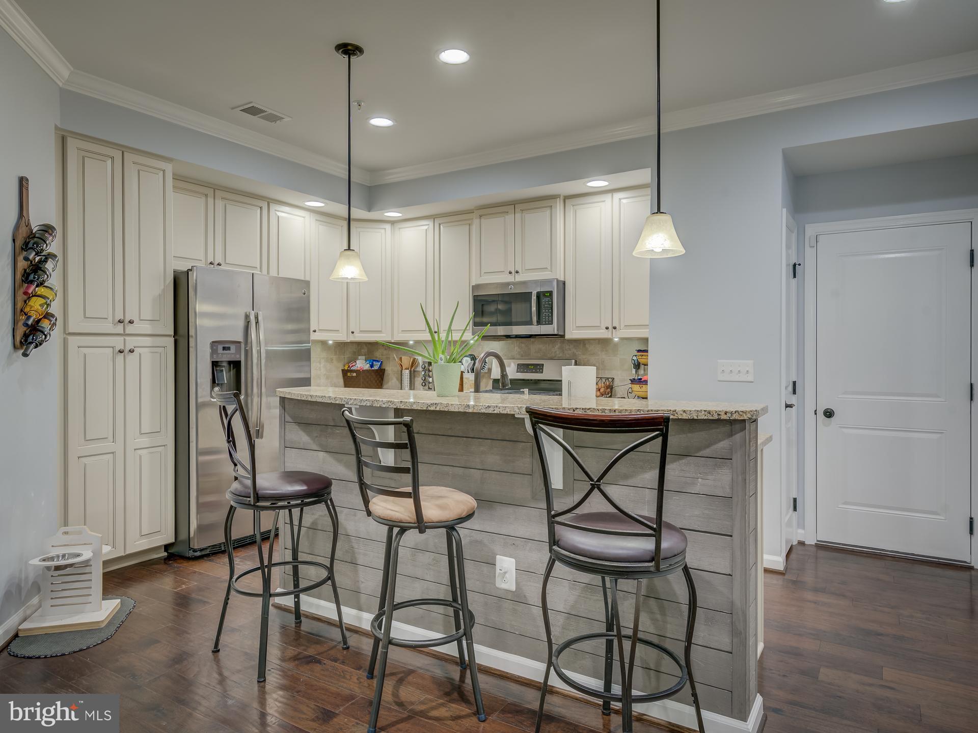 VIRGINIA MANOR CONDOMINIUM - Residential