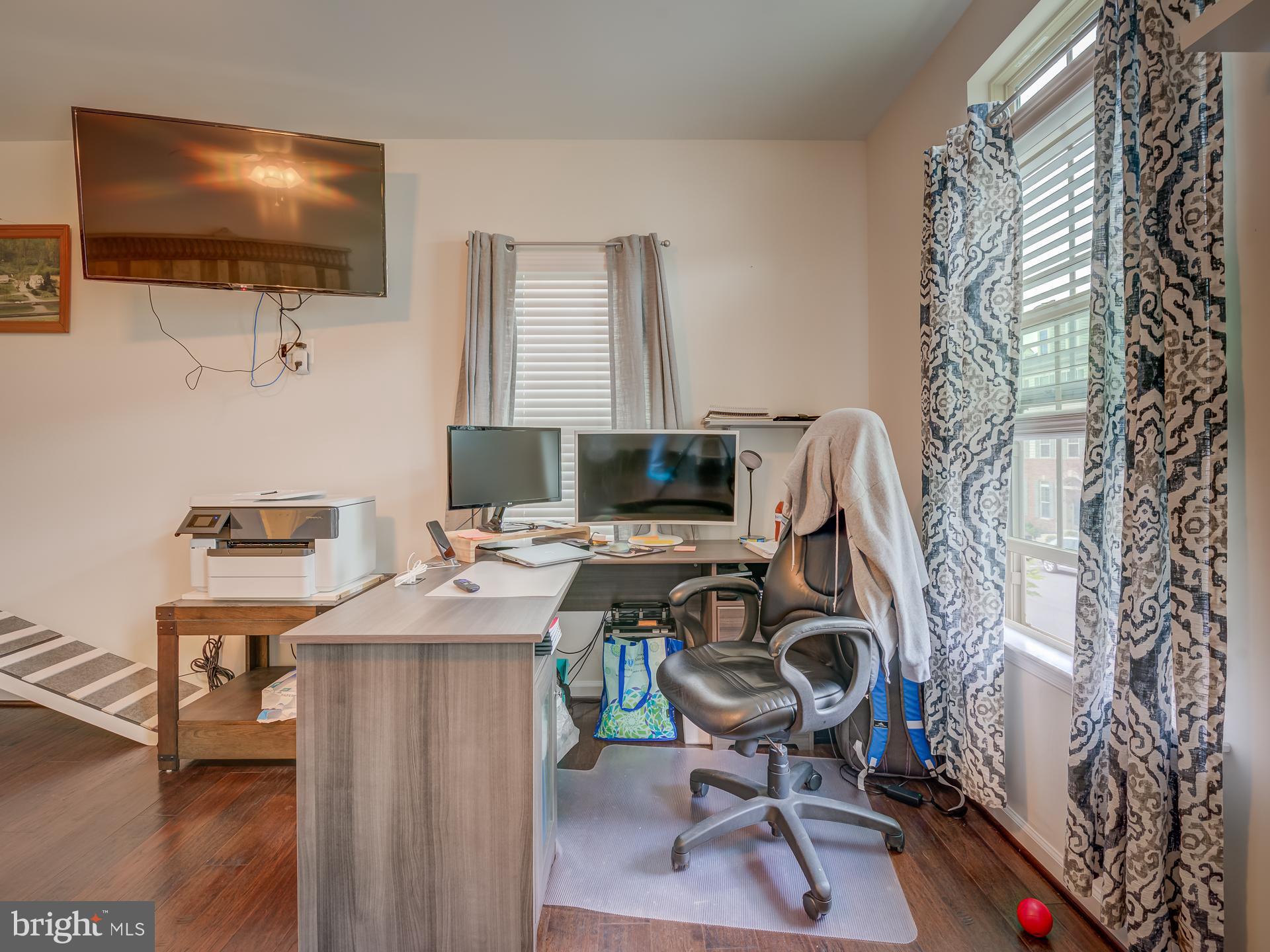 VIRGINIA MANOR CONDOMINIUM - Residential