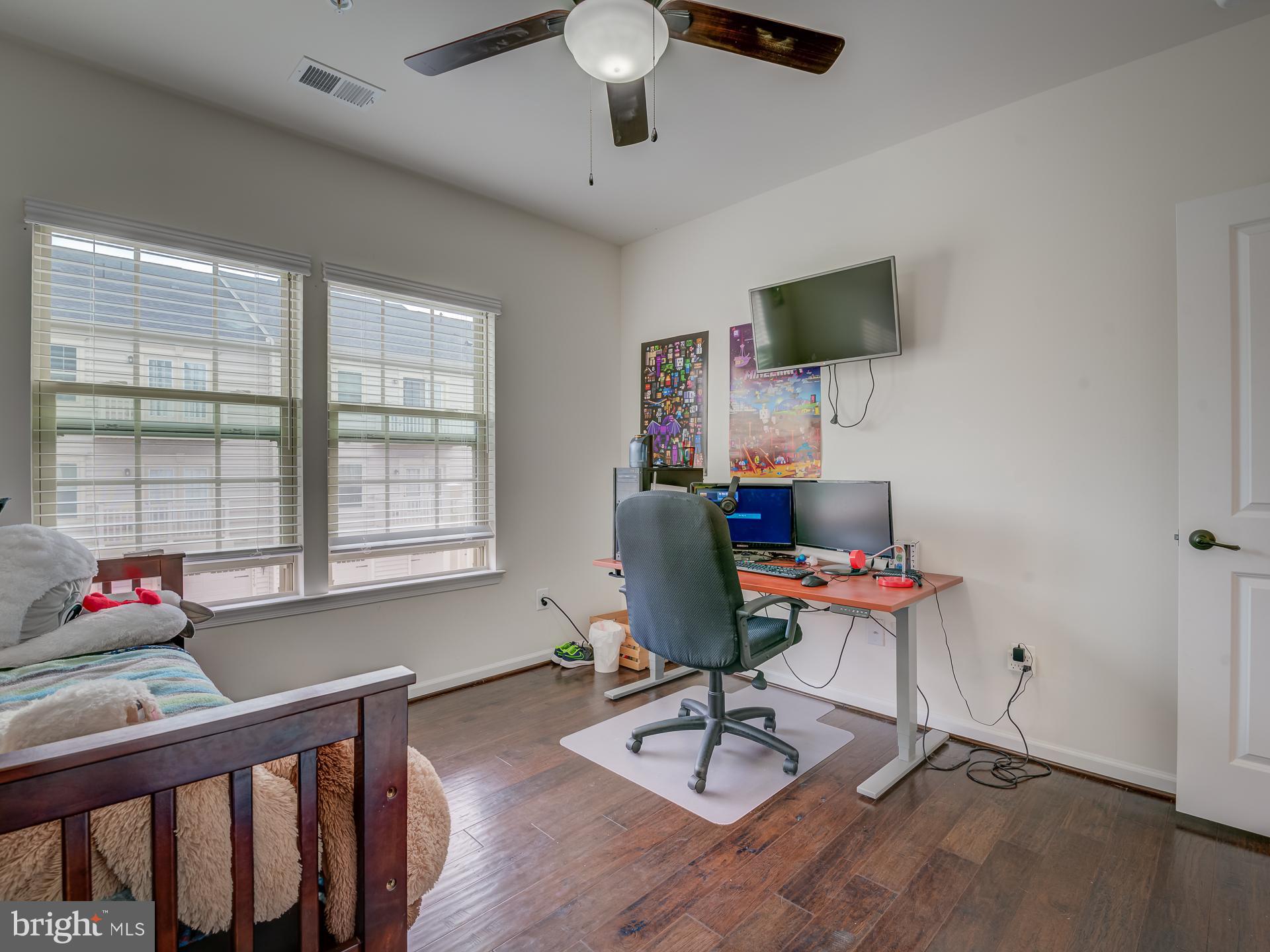 VIRGINIA MANOR CONDOMINIUM - Residential