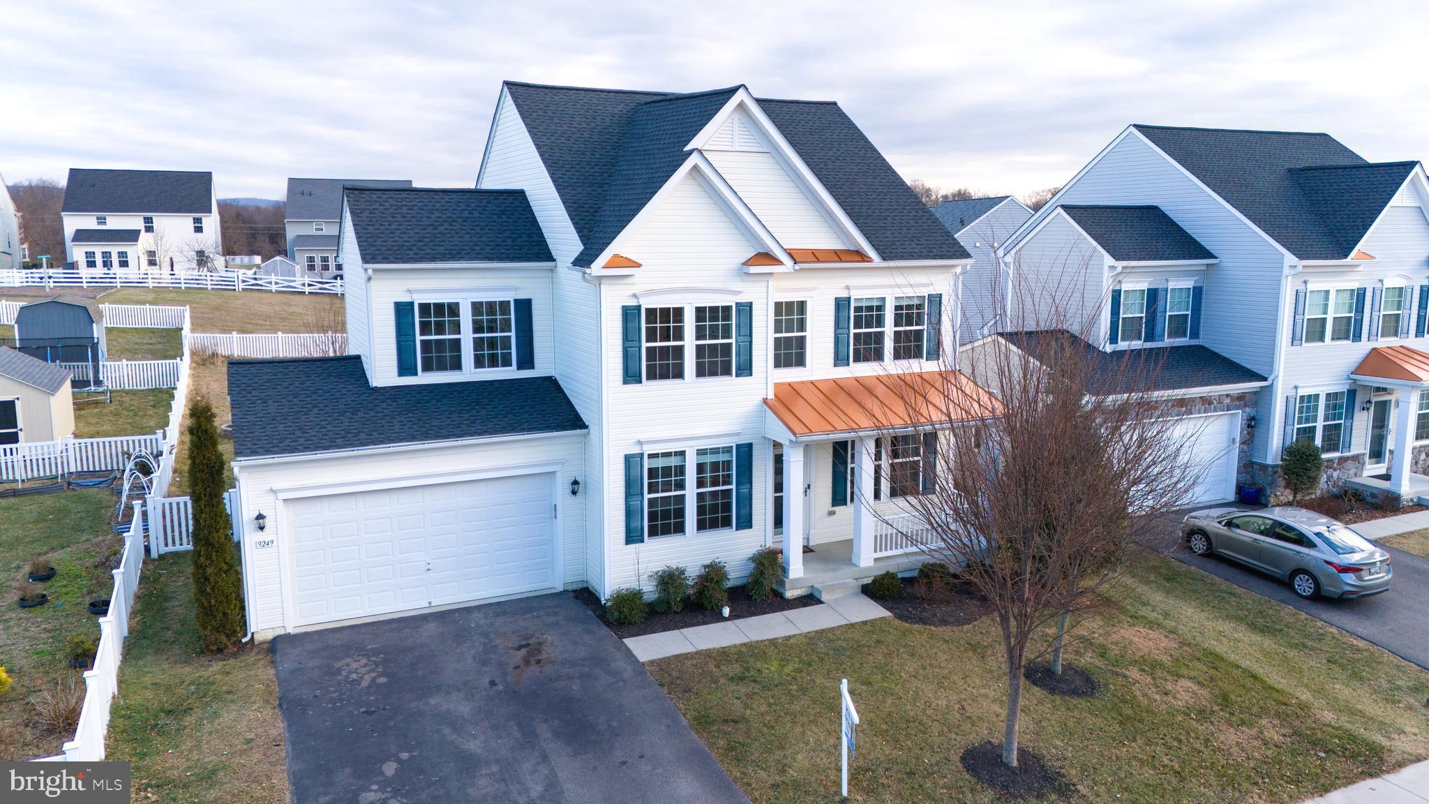 WESTFIELDS - Residential