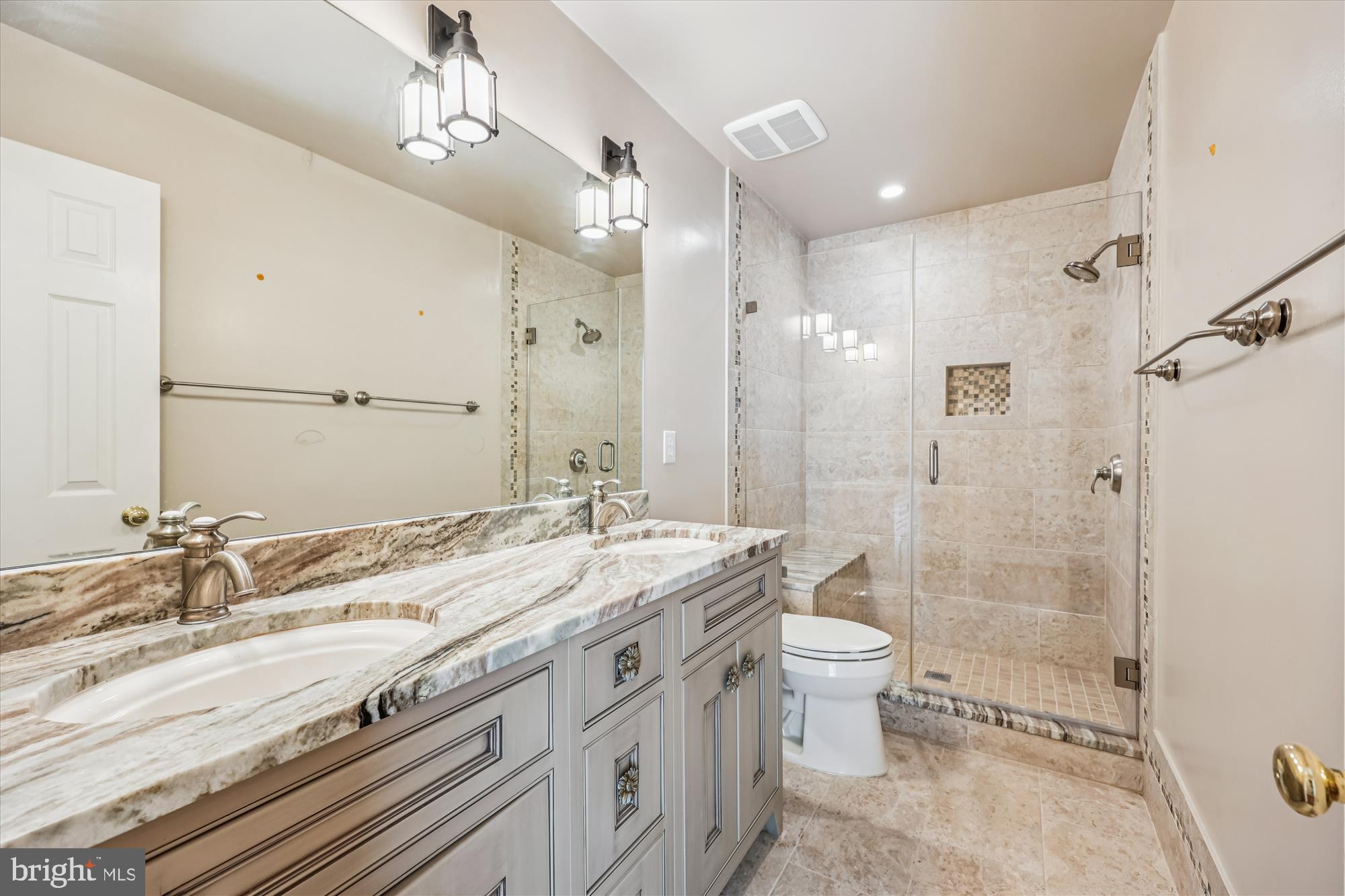 QUINCE ORCHARD VALLEY - Residential