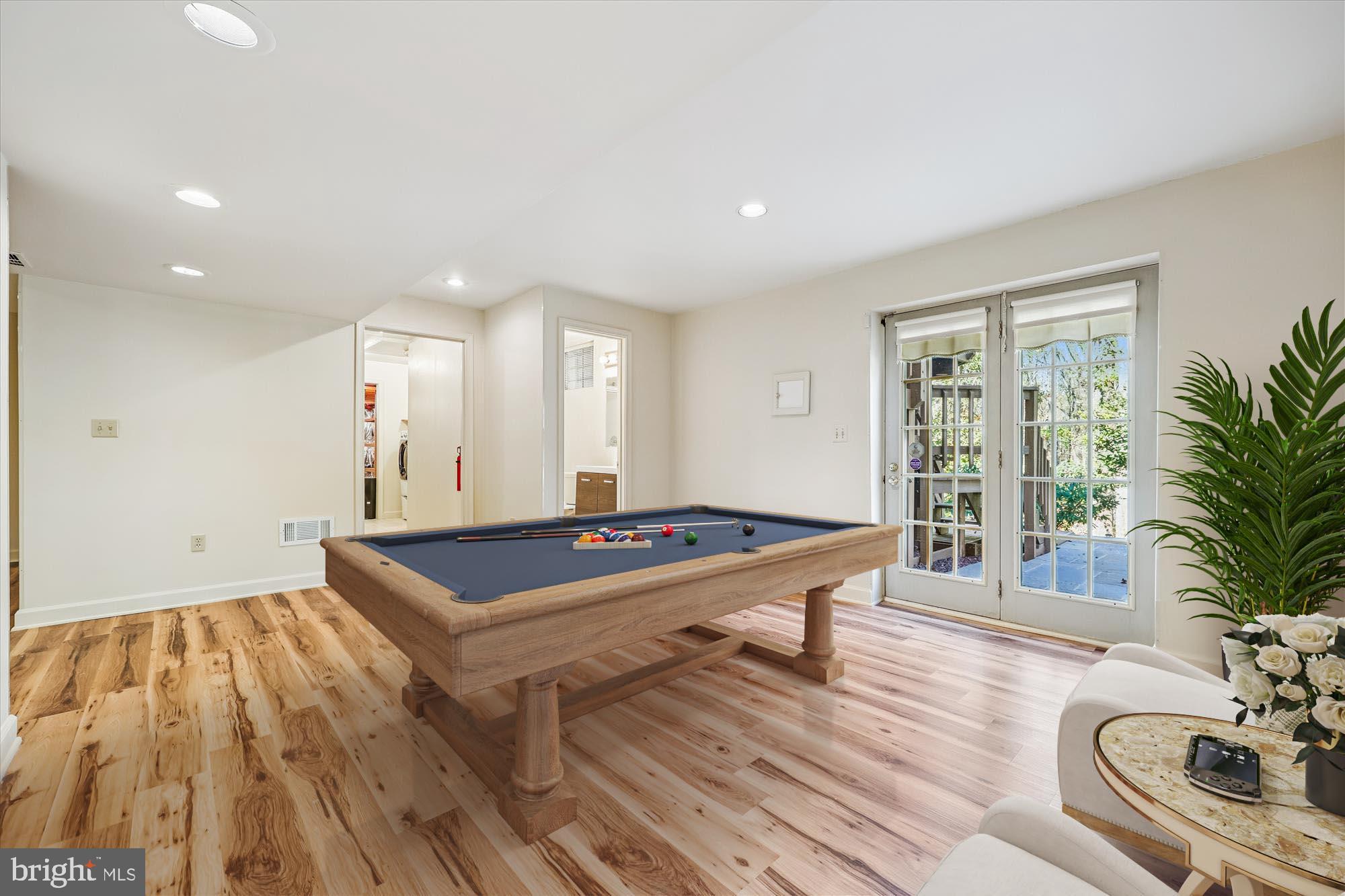 QUINCE ORCHARD VALLEY - Residential