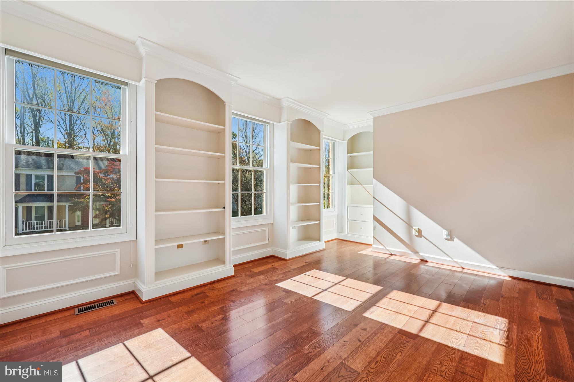 QUINCE ORCHARD VALLEY - Residential