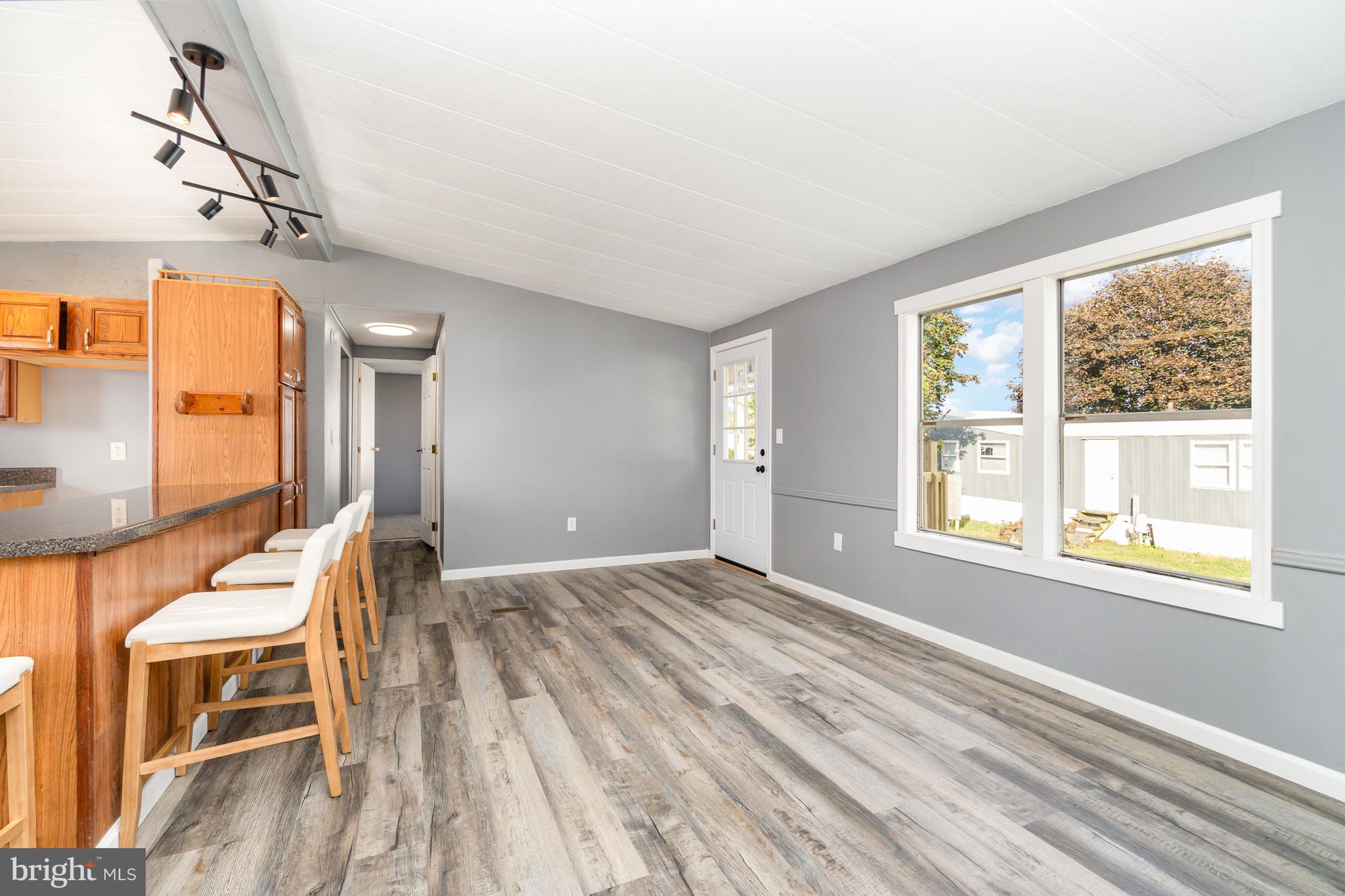 PALM CITY PARK - Residential