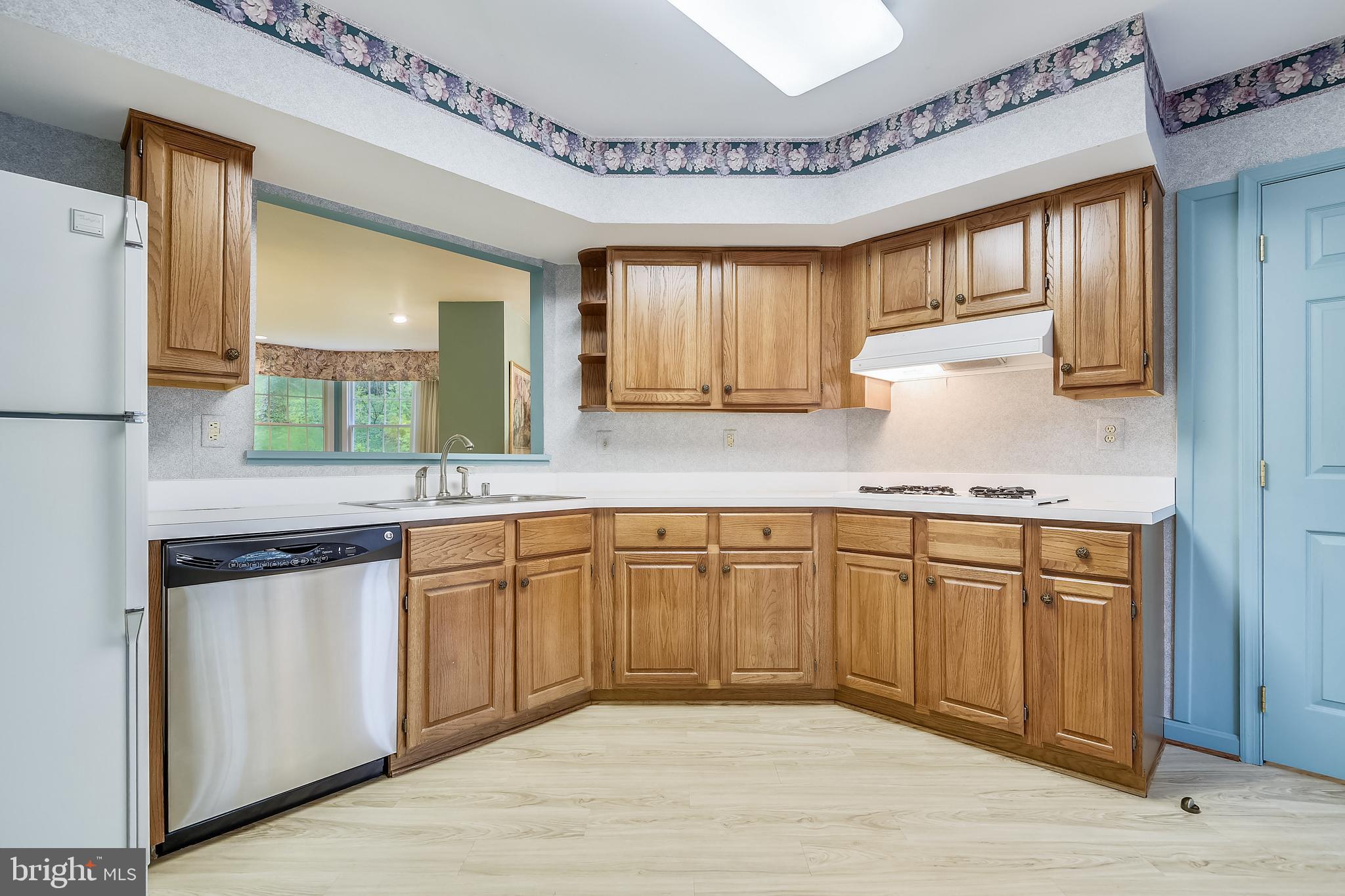 GREY ROCK FLATS - Residential