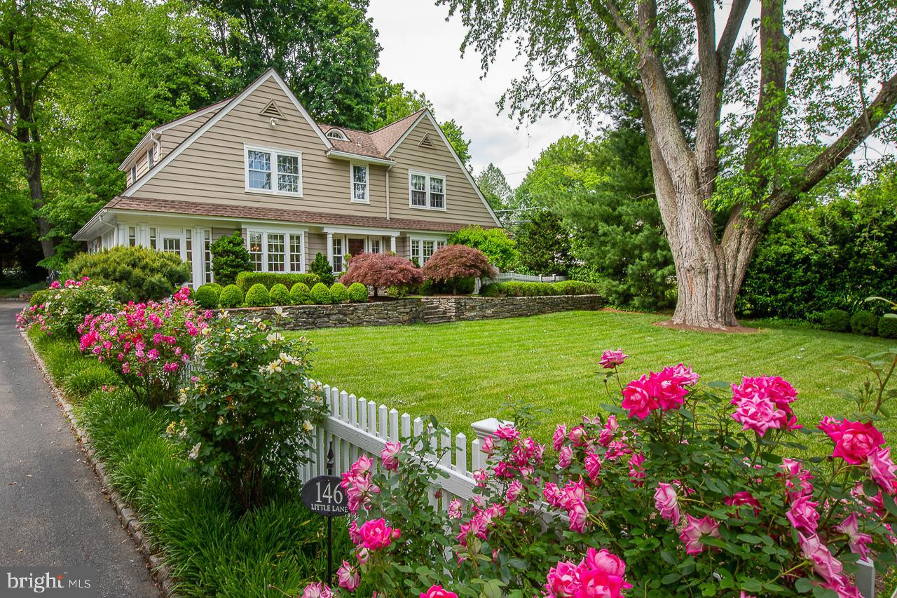 This classic home has been updated extensively and features an open layout with a desirable entertainment flow. Sited at the end of a quiet private lane in coveted Northside Haverford yet within short walking distance to dining, shopping and the mainline train. Subsequent to purchase, the current owners retained renowned architect Fred L. Bisinger to re-design the home, Janiczek custom builders were the general contractors. A partial listing of the work done includes: Re-creating space for the gourmet island kitchen that fully opens to the large family room, all electric wiring and panels replaced, built-in generator, all supply and drain pipes replaced, new kitchen and all four baths, new heating furnace and two- zone central air conditioning (replaced again 2017), insulation replaced in the attic and new insulation was installed in exterior walls. A partial list of additional features: second floor laundry, two large patio areas (one covered and screened) ideal for entertaining and lounging, walk-up floored attic storage area, two fireplaces that are natural gas and able to be controlled remotely.
Seller's preferred settlement date is April 14, 2022. .
--
