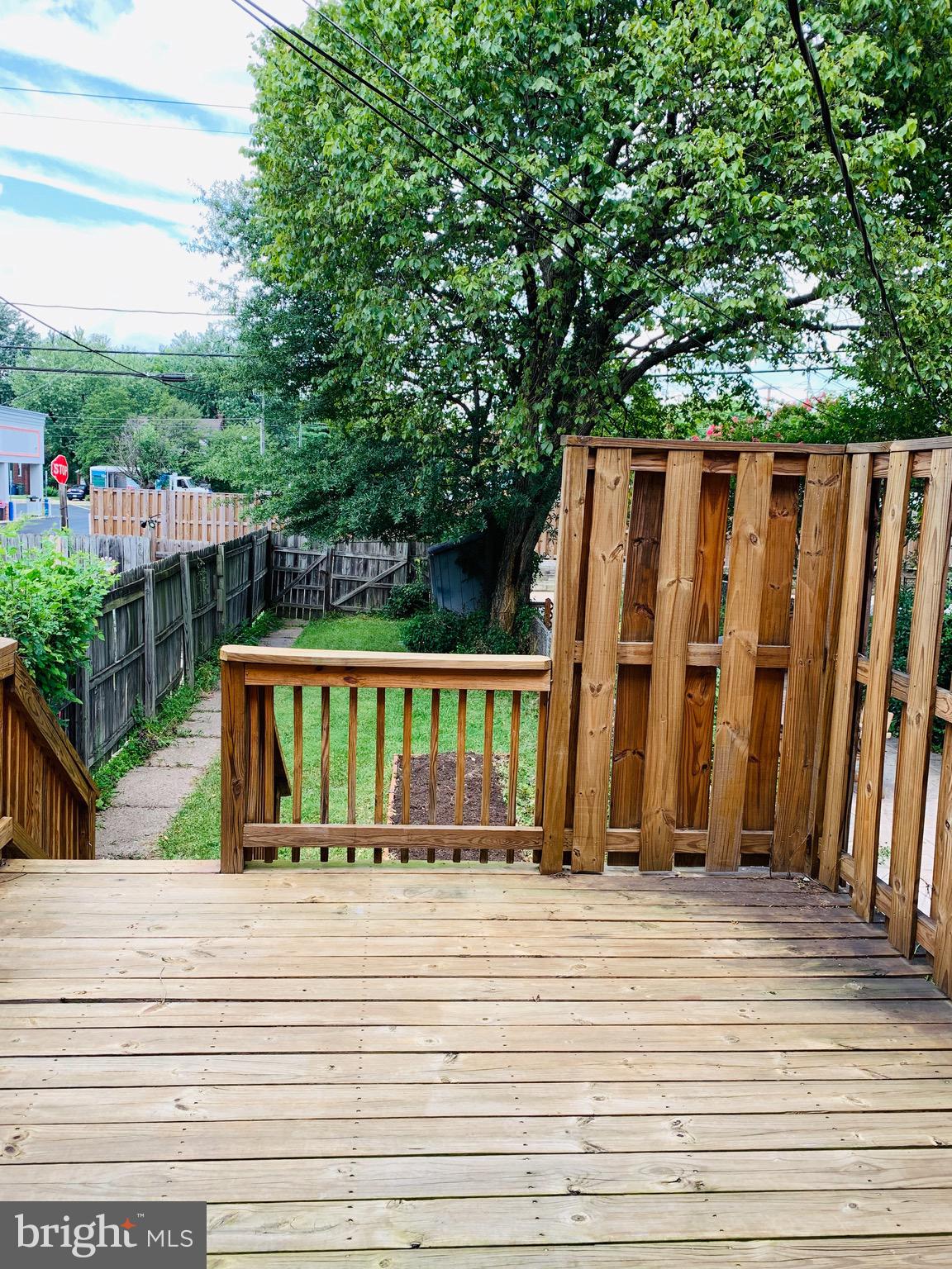 LINDEN GARDENS - Residential Lease