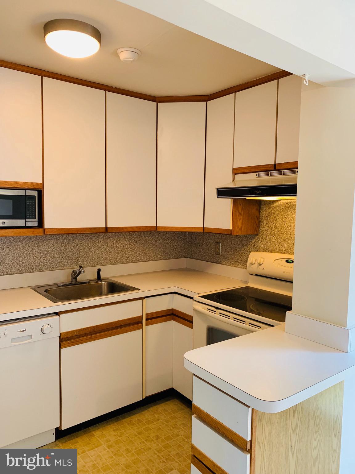 LINDEN GARDENS - Residential Lease