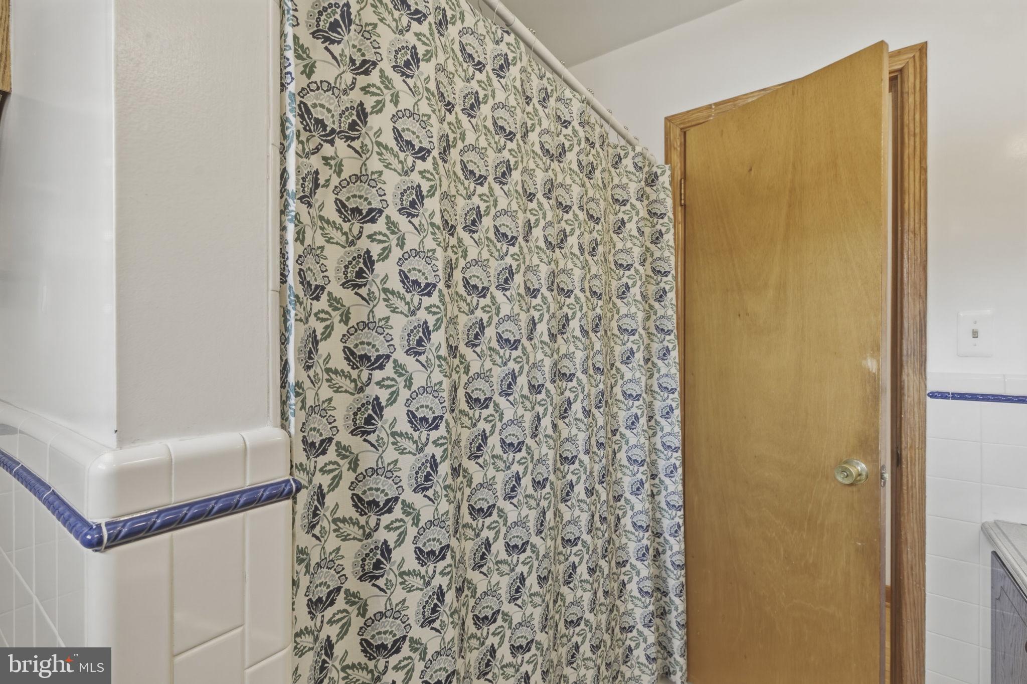 SOUTHDOWN HILLS - Residential