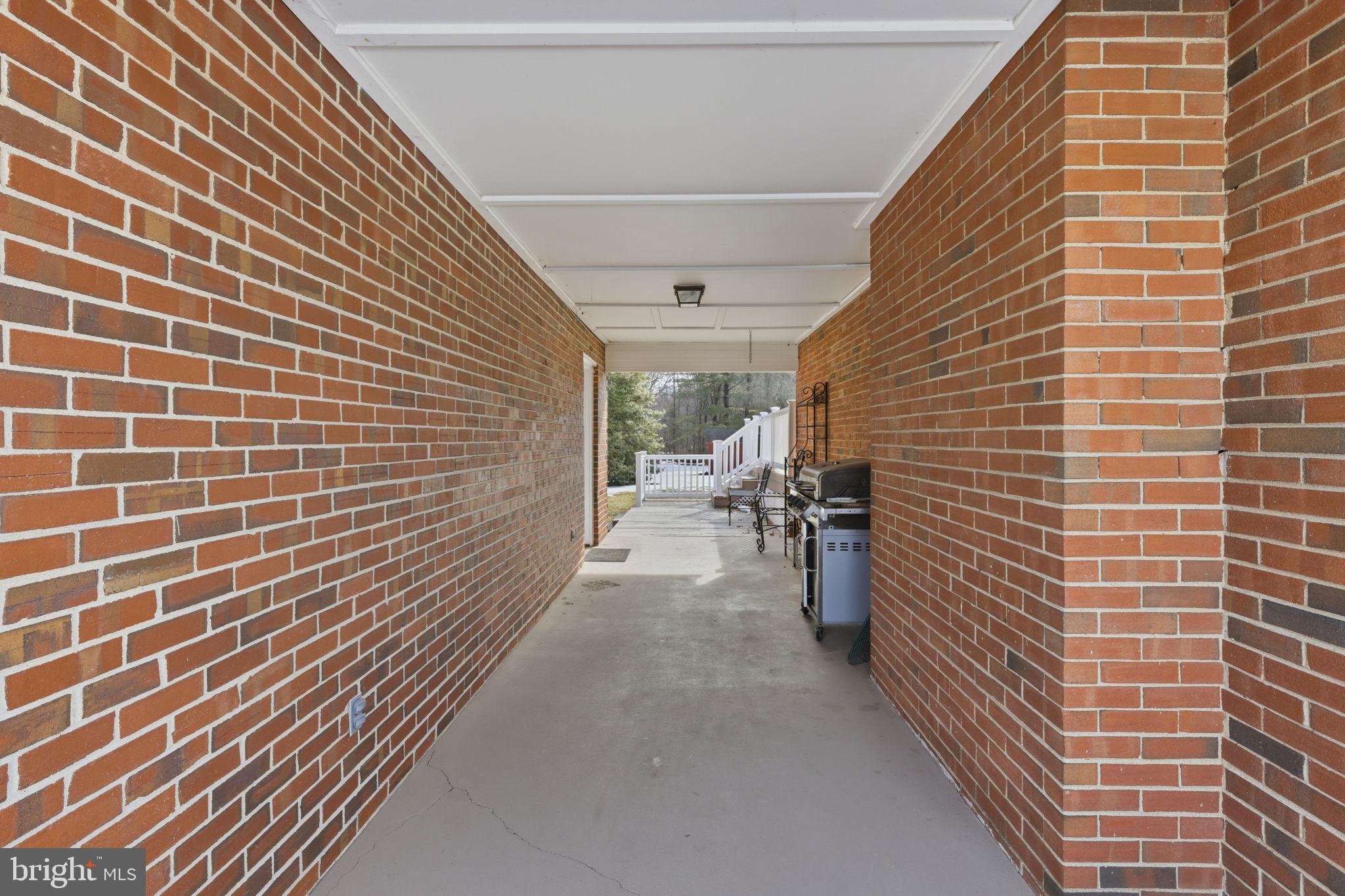 SOUTHDOWN HILLS - Residential