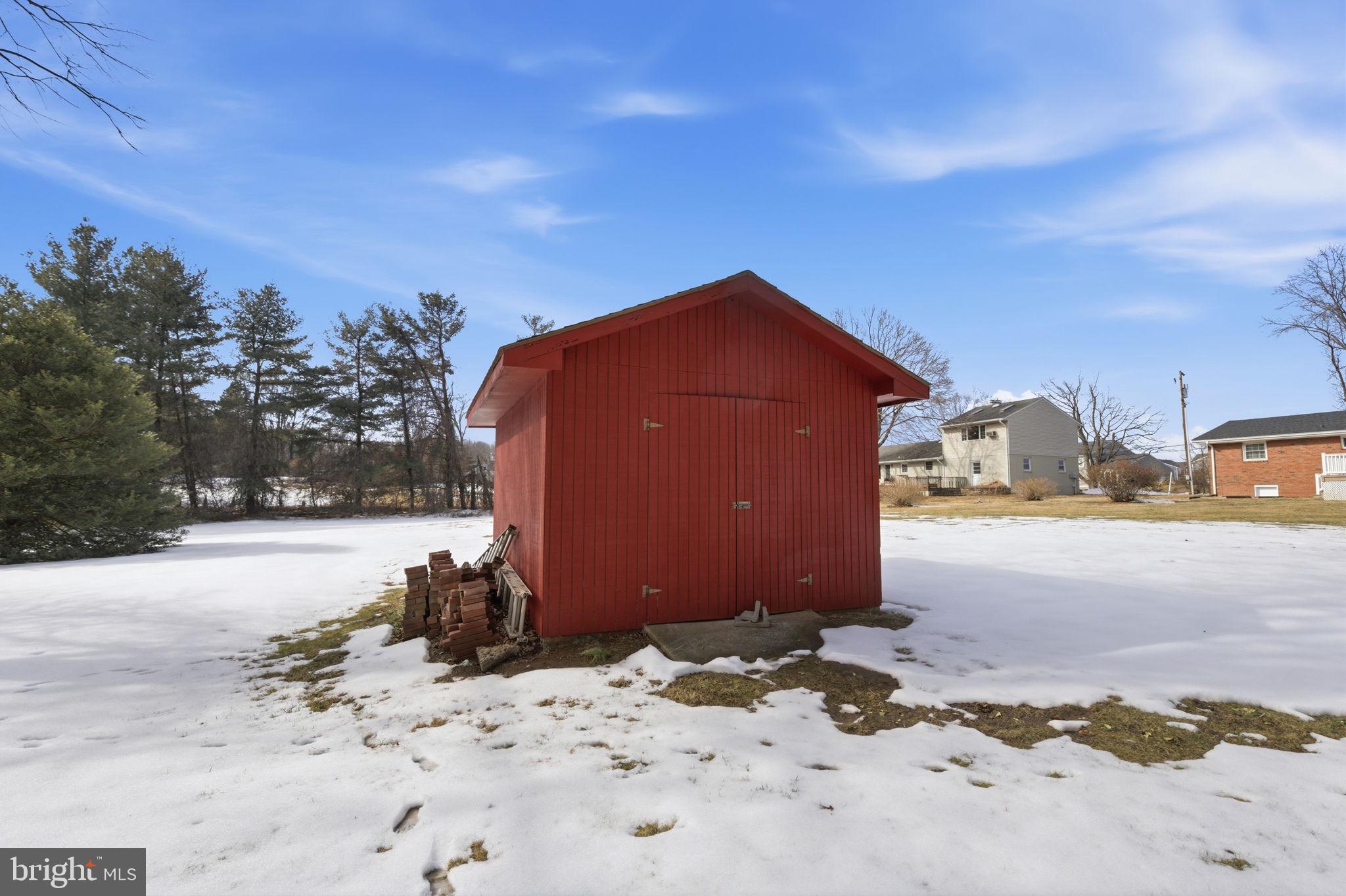 SOUTHDOWN HILLS - Residential