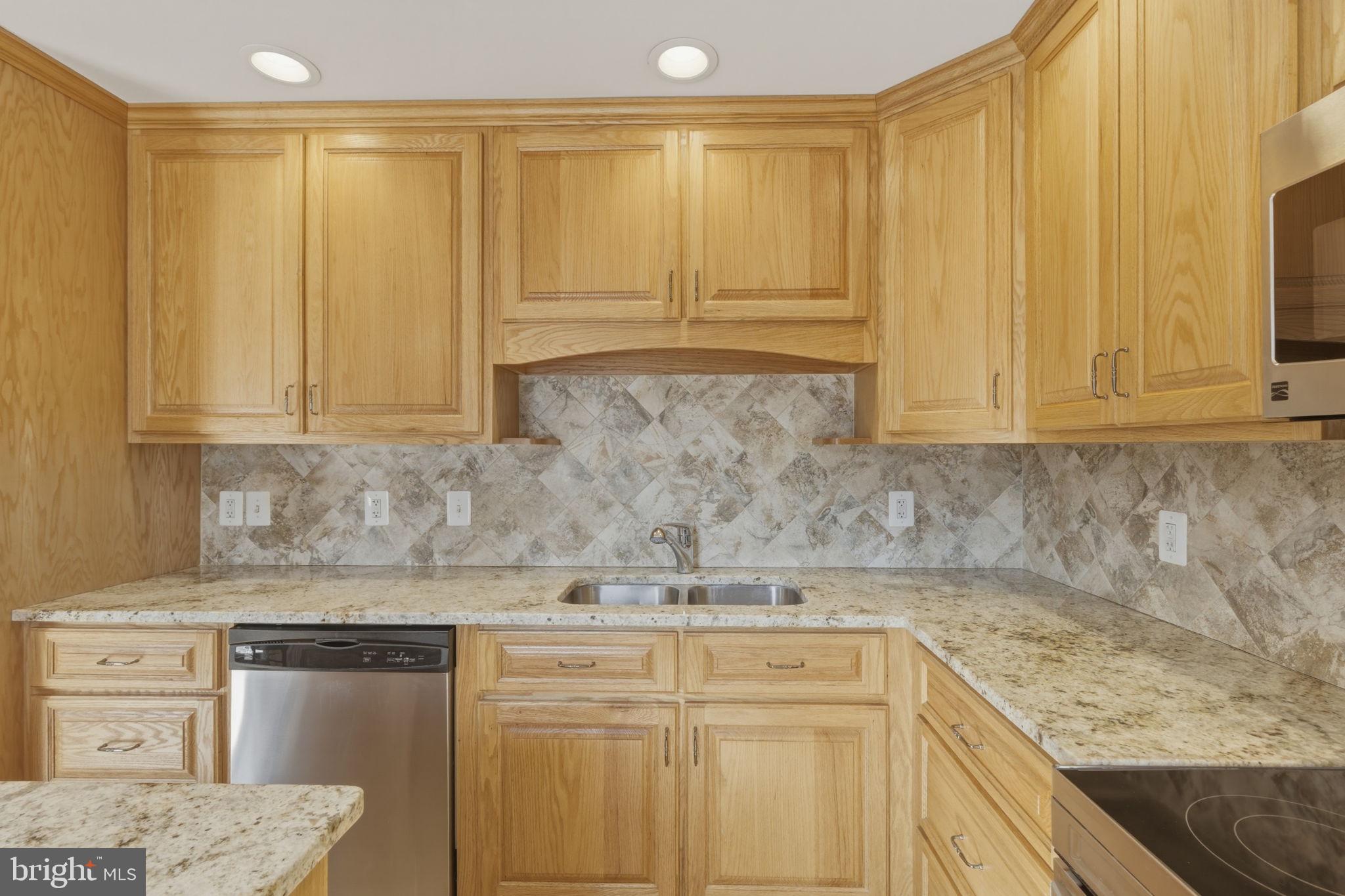 SOUTHDOWN HILLS - Residential