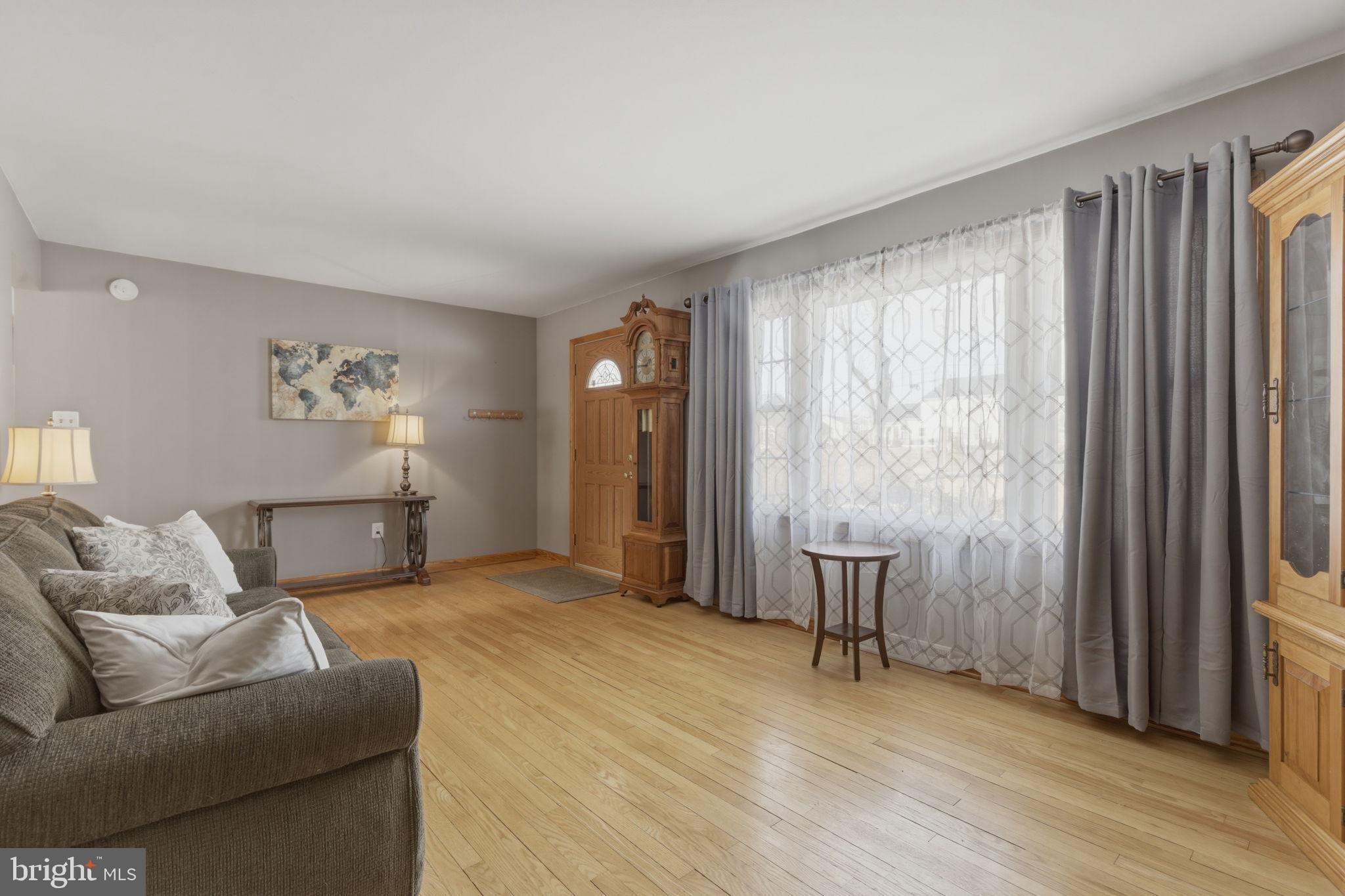 SOUTHDOWN HILLS - Residential