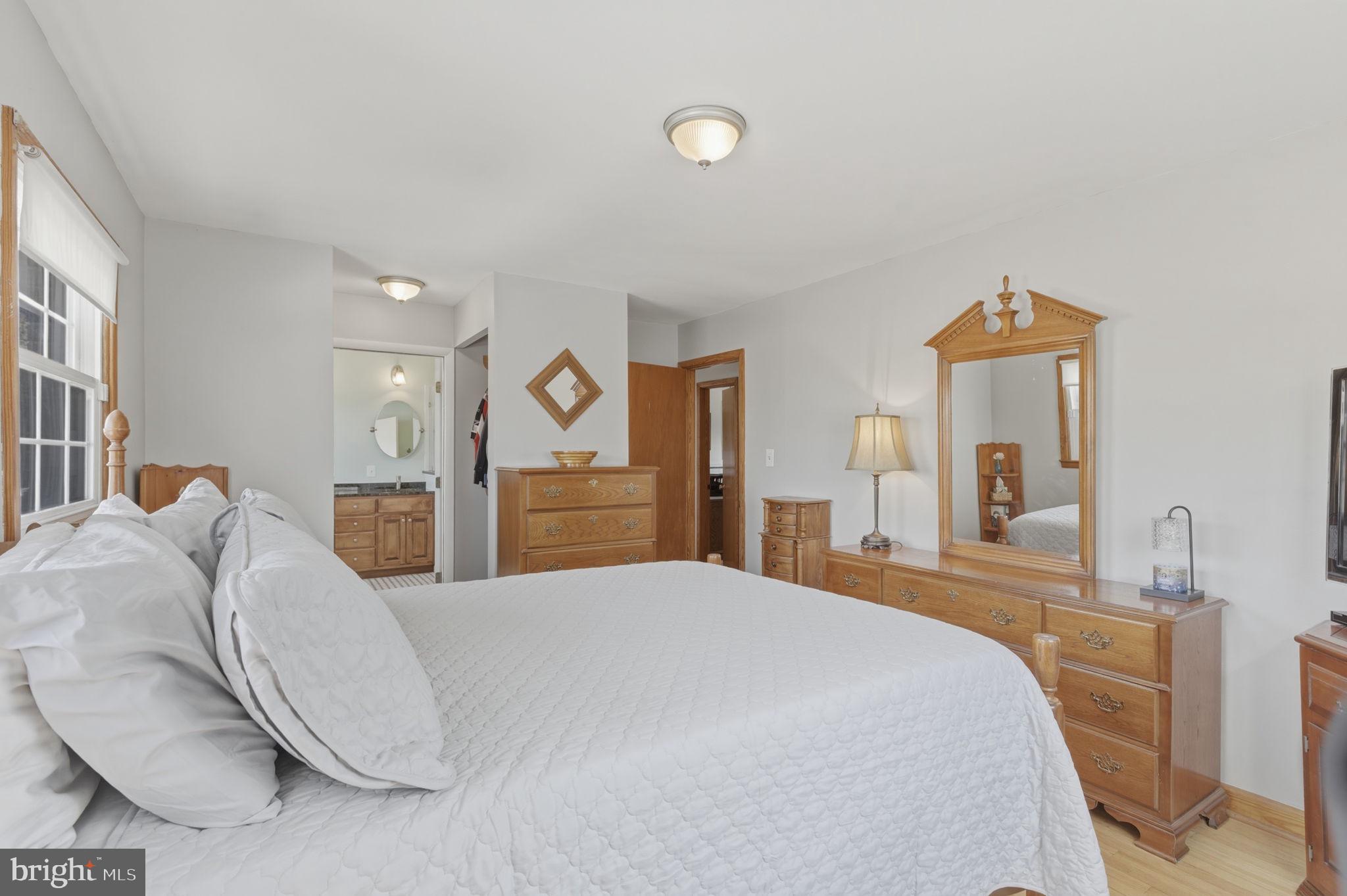 SOUTHDOWN HILLS - Residential