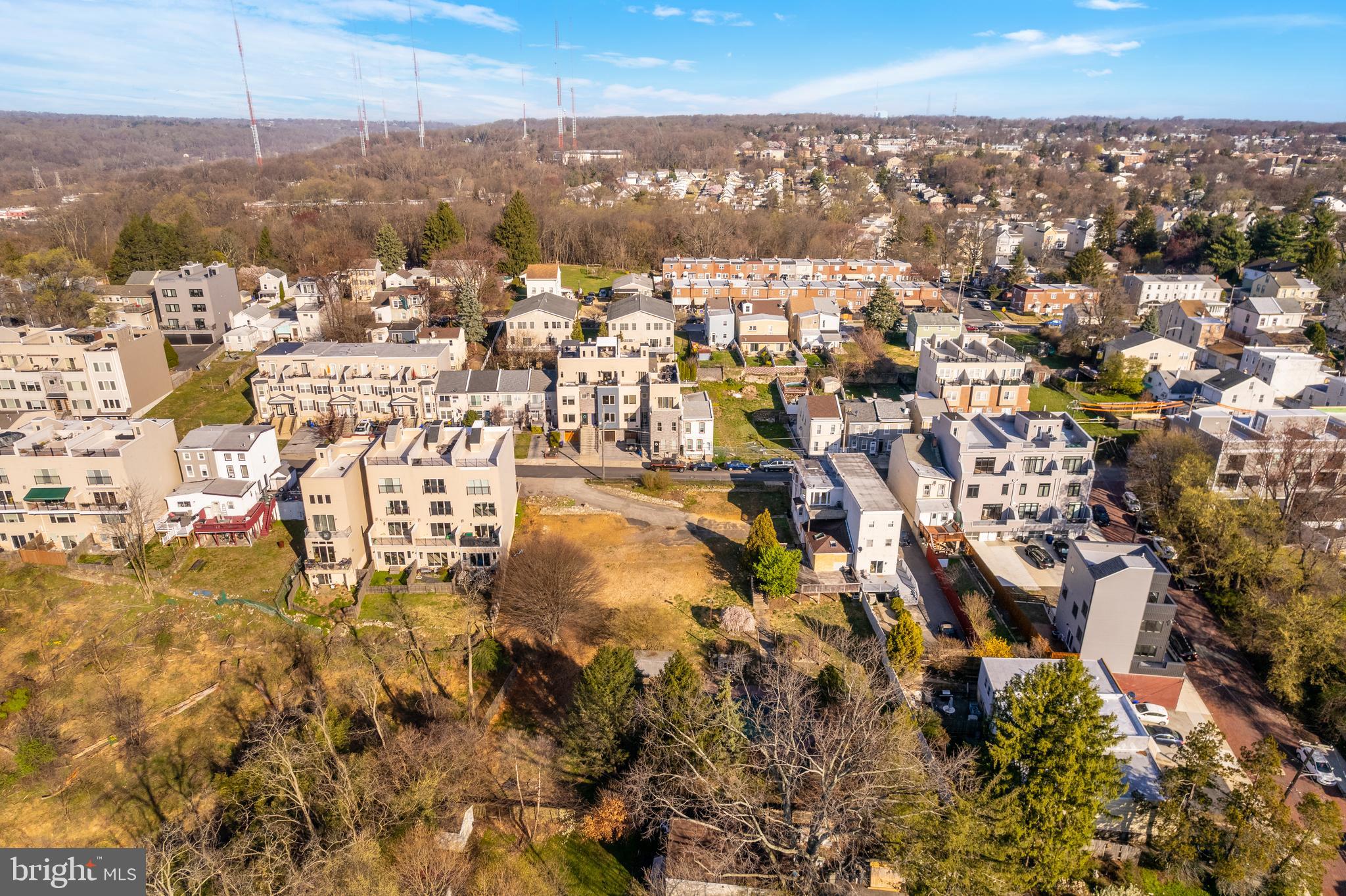 ROXBOROUGH - Commercial Sale