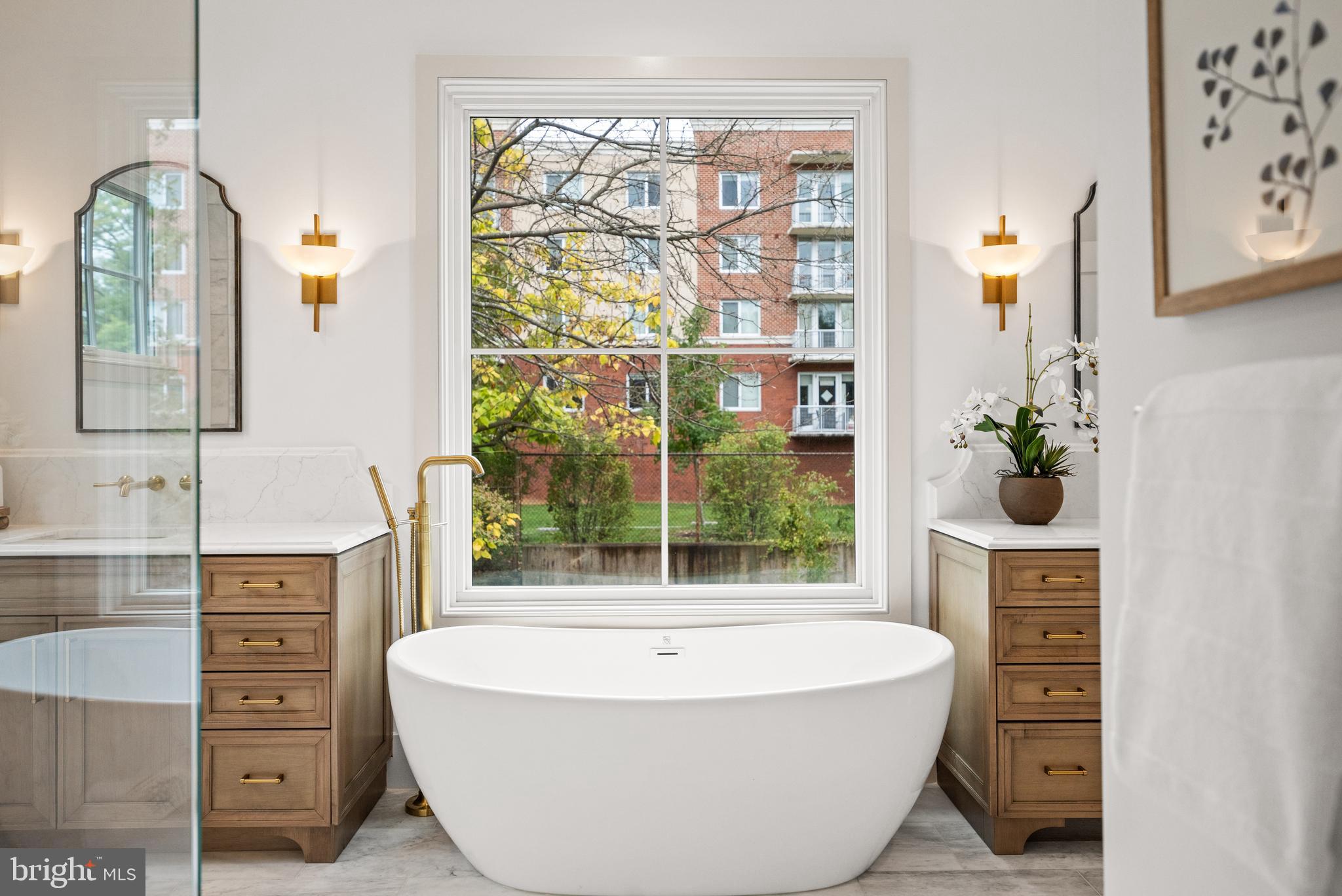 MAYWOOD - Residential