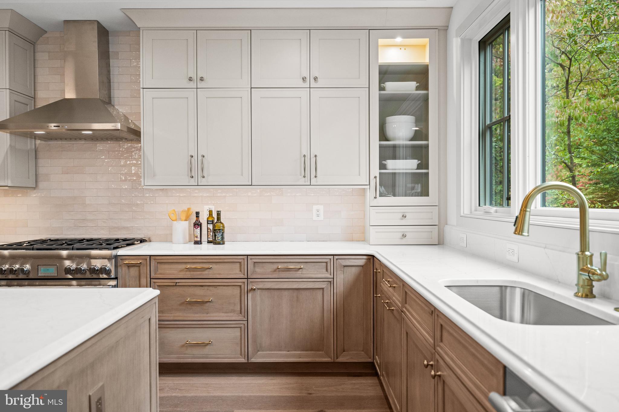 MAYWOOD - Residential