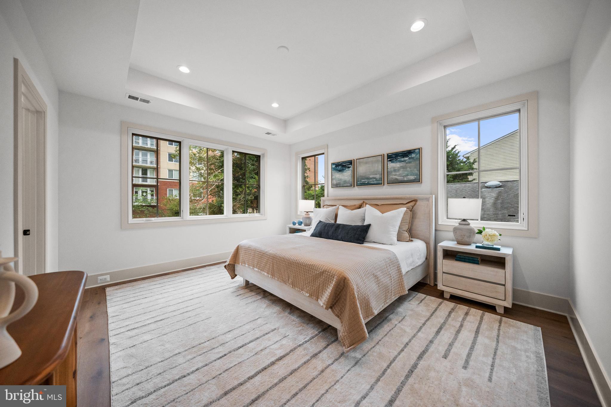 MAYWOOD - Residential