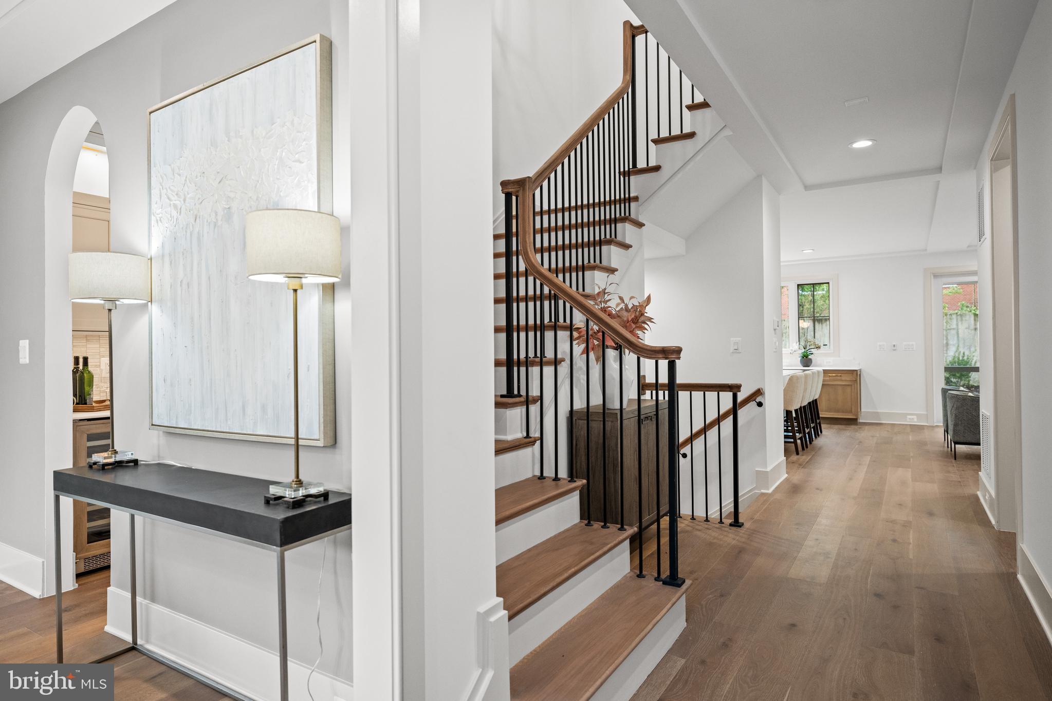 MAYWOOD - Residential