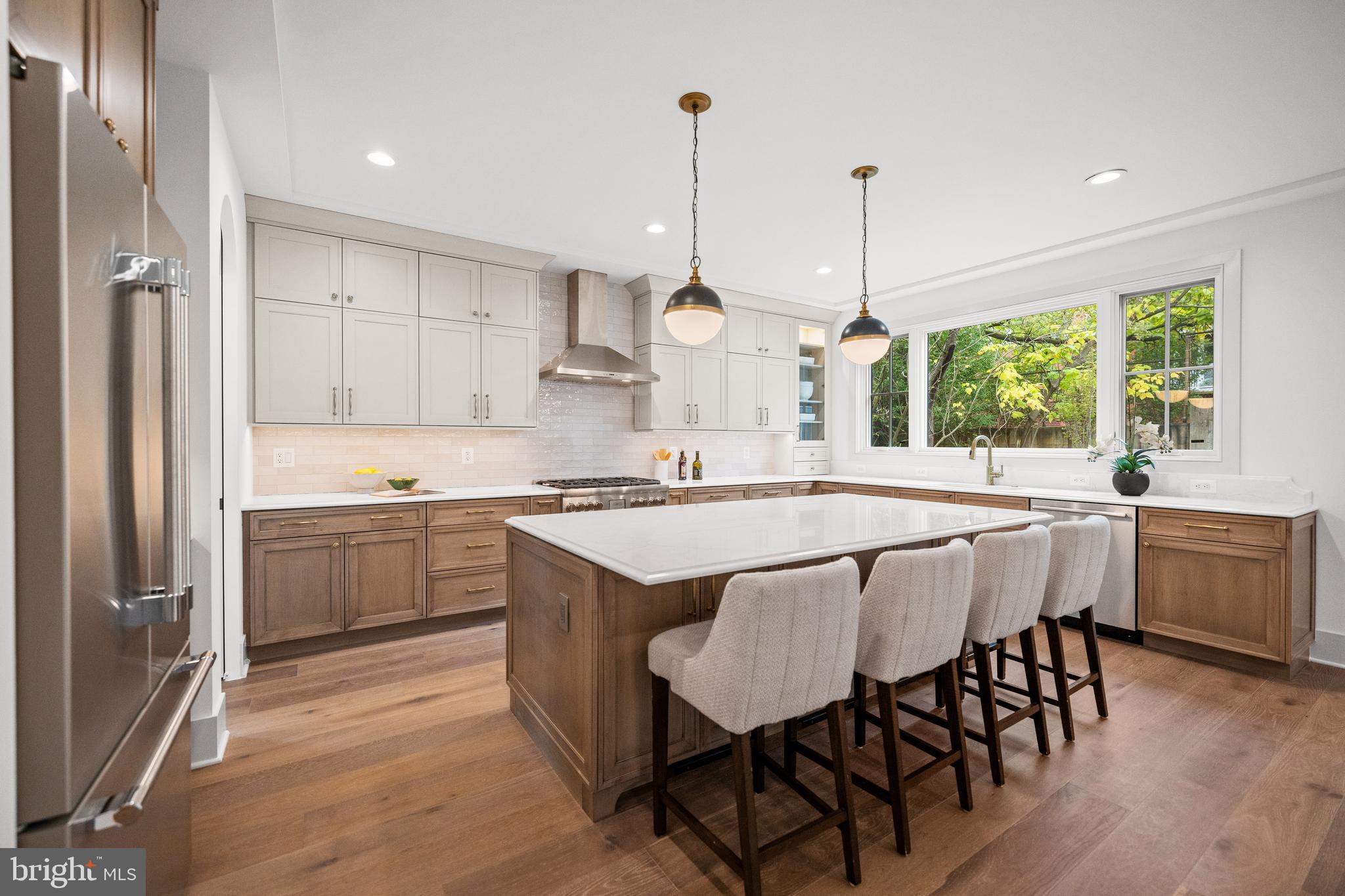 MAYWOOD - Residential