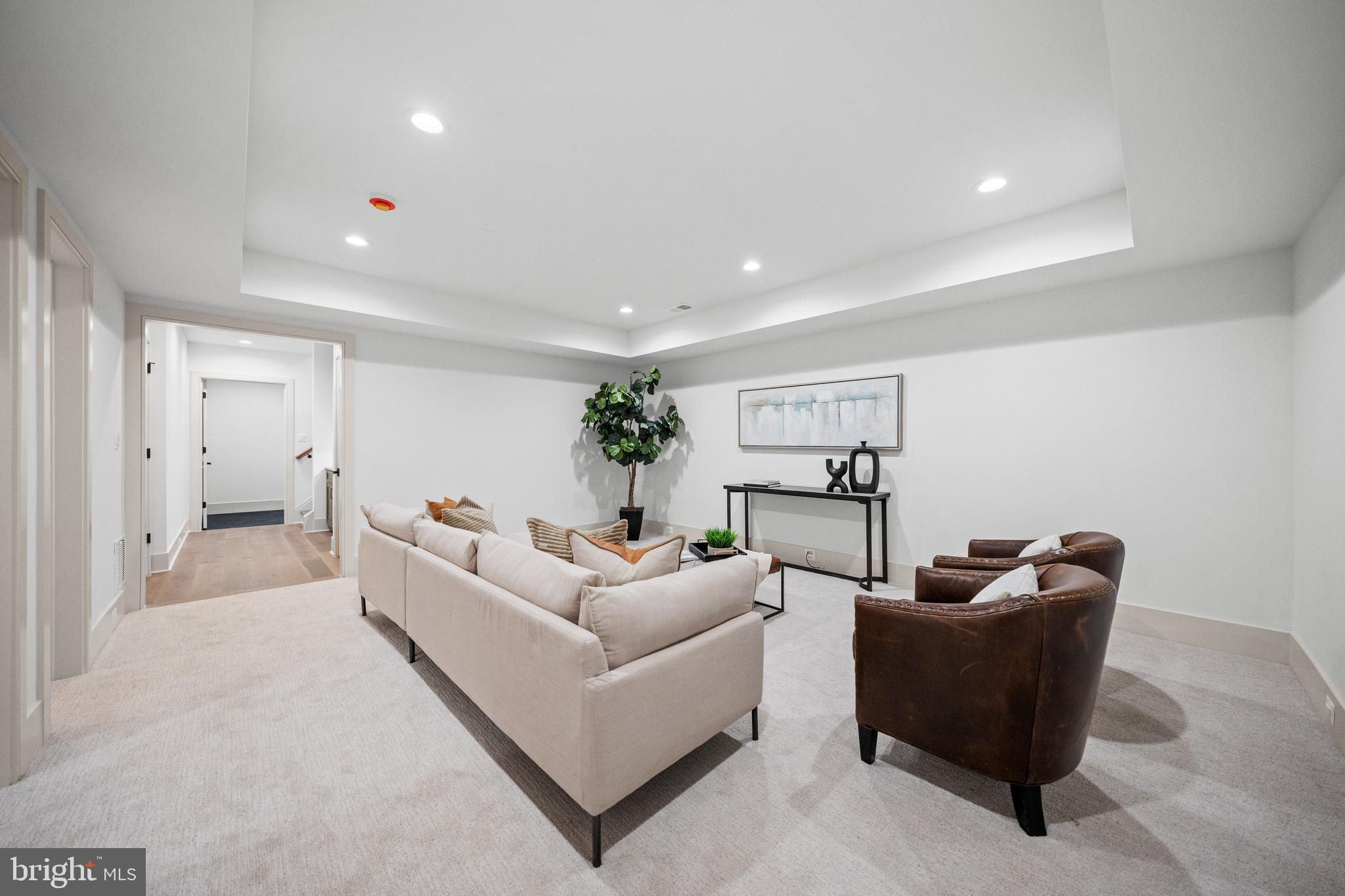 MAYWOOD - Residential