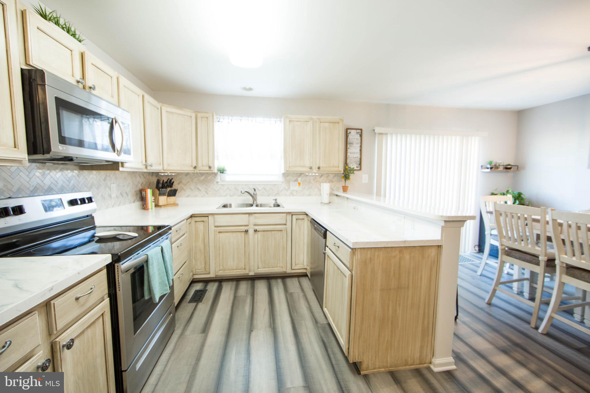 HAWTHORNE RIDGE - Residential