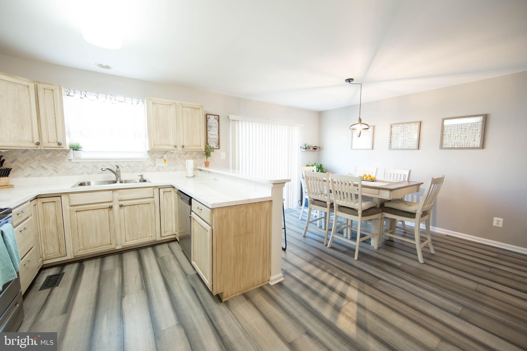 HAWTHORNE RIDGE - Residential