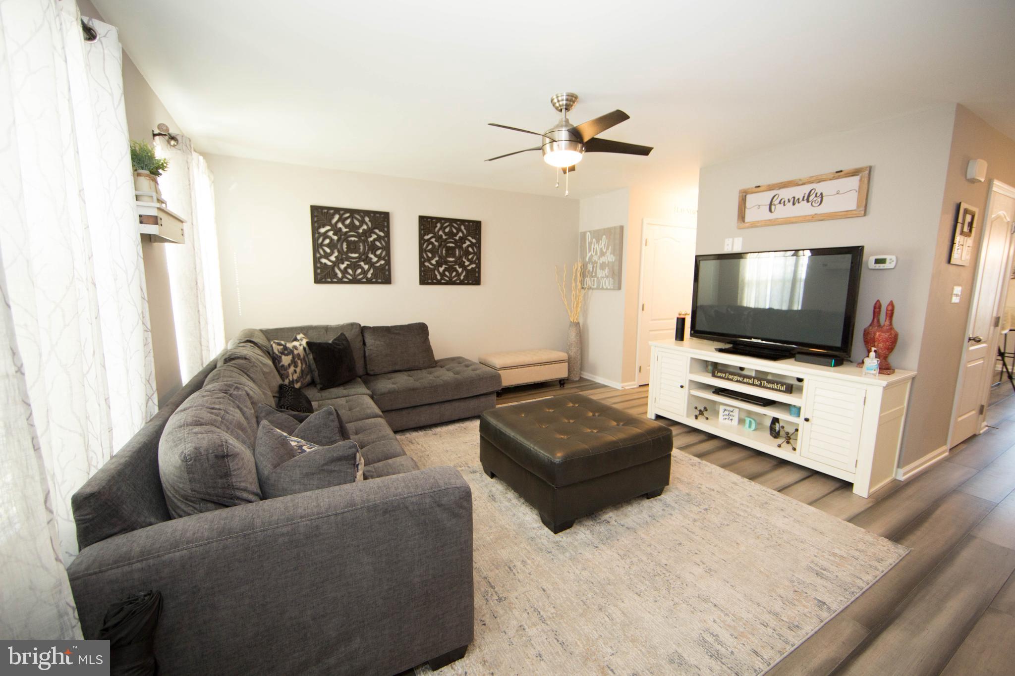 HAWTHORNE RIDGE - Residential