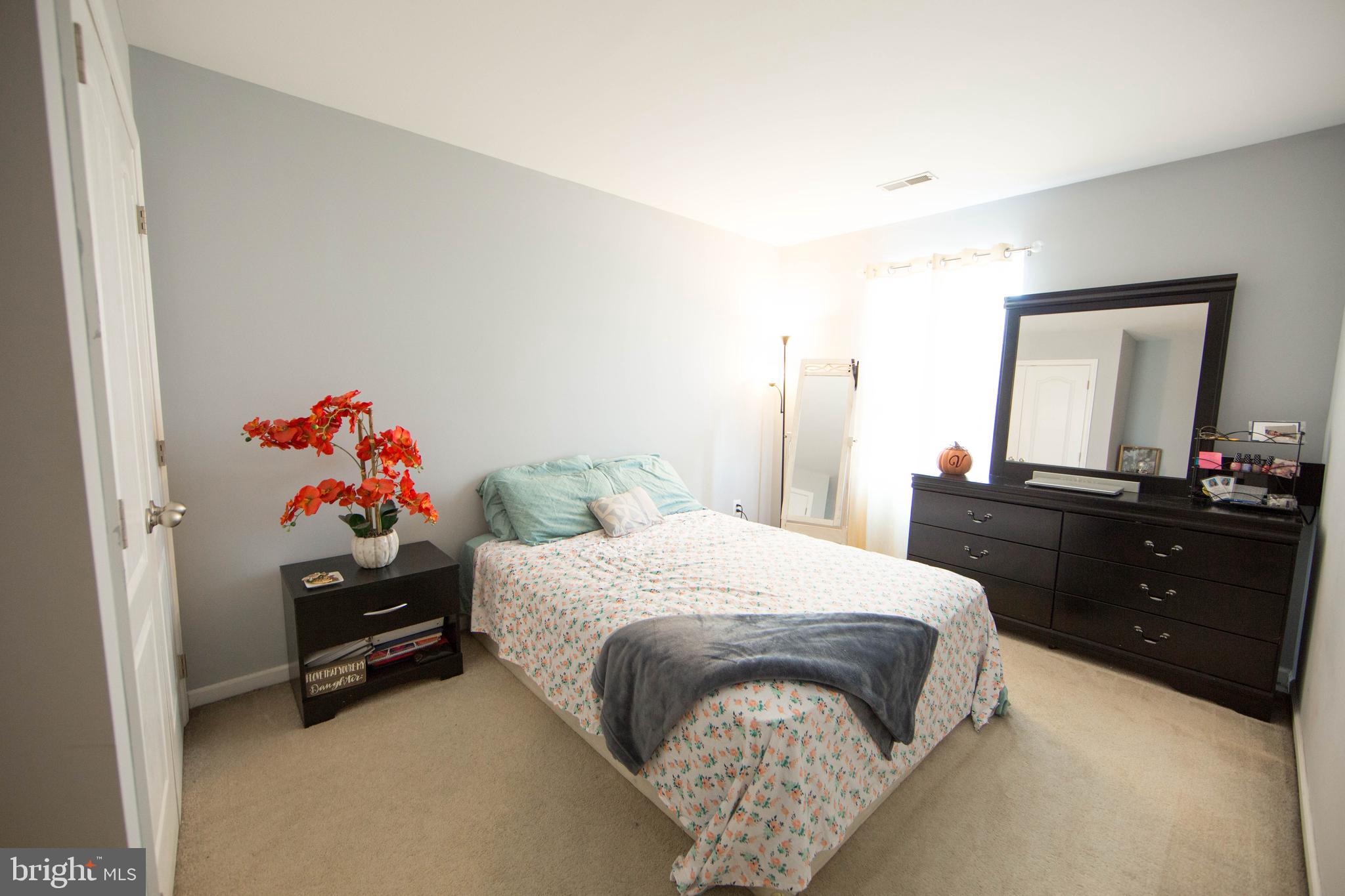 HAWTHORNE RIDGE - Residential